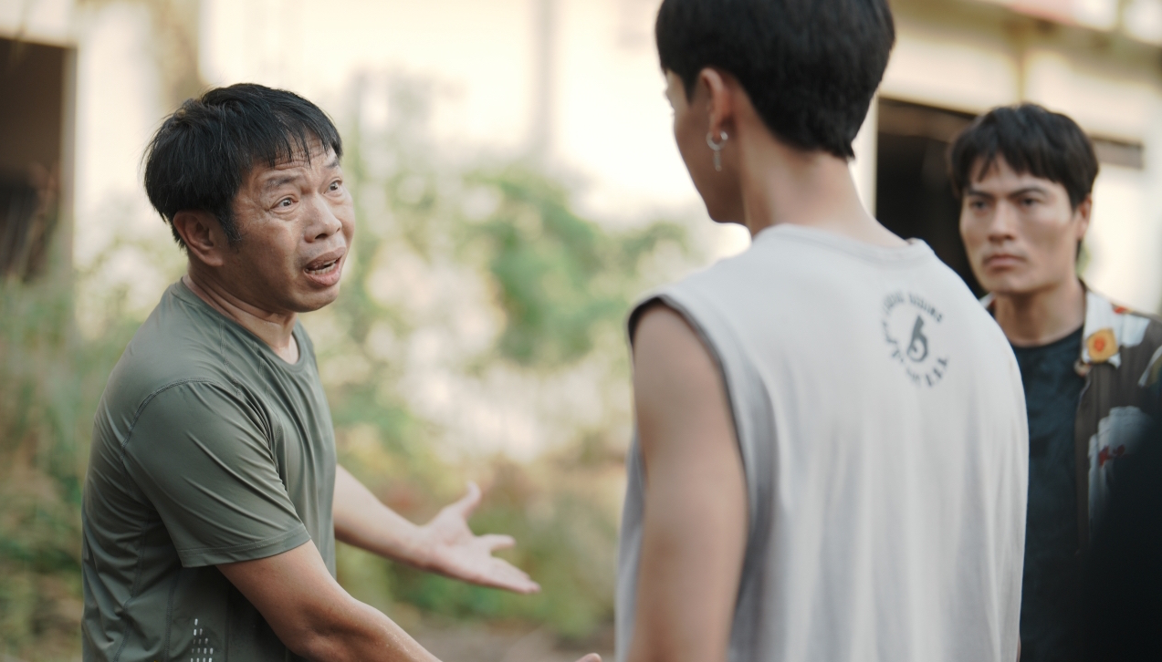 Phim Anh Hùng có kịch bản hấp dẫn, là một trong những phim được kỳ vọng dẫn đầu doanh thu phim Việt mùa lễ nhưng thực tế lại khác