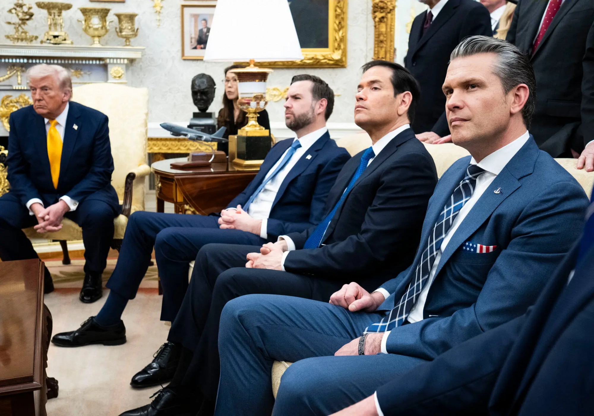 Nhiều người đàn ông trong chính quyền của Tổng thống Trump đã tạo dựng cho mình một phong cách đặc trưng - Ảnh: Doug Mills/The New York Times