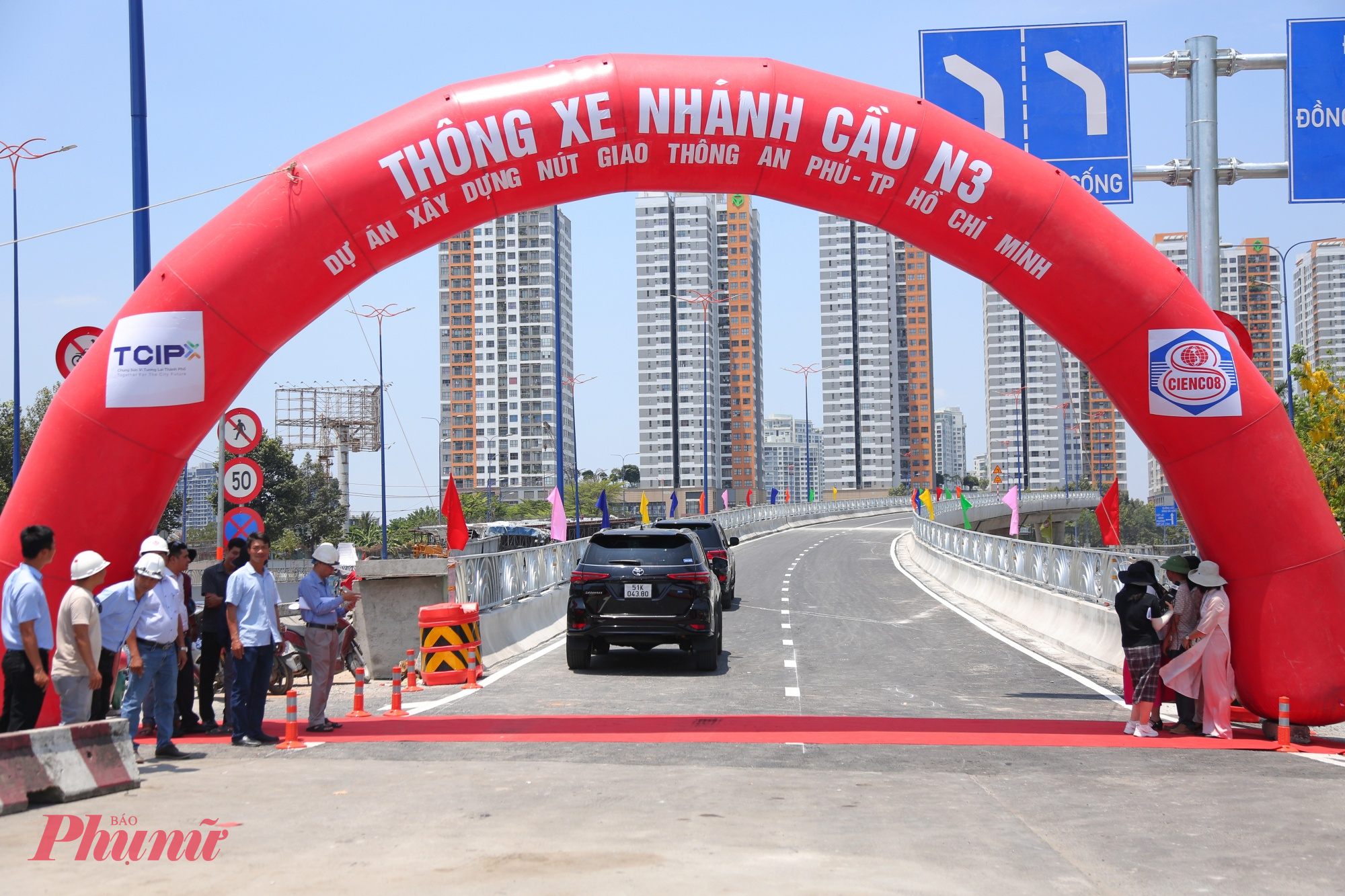 Thời điểm thông xe cầu vượt N3 lúc 11 giờ.