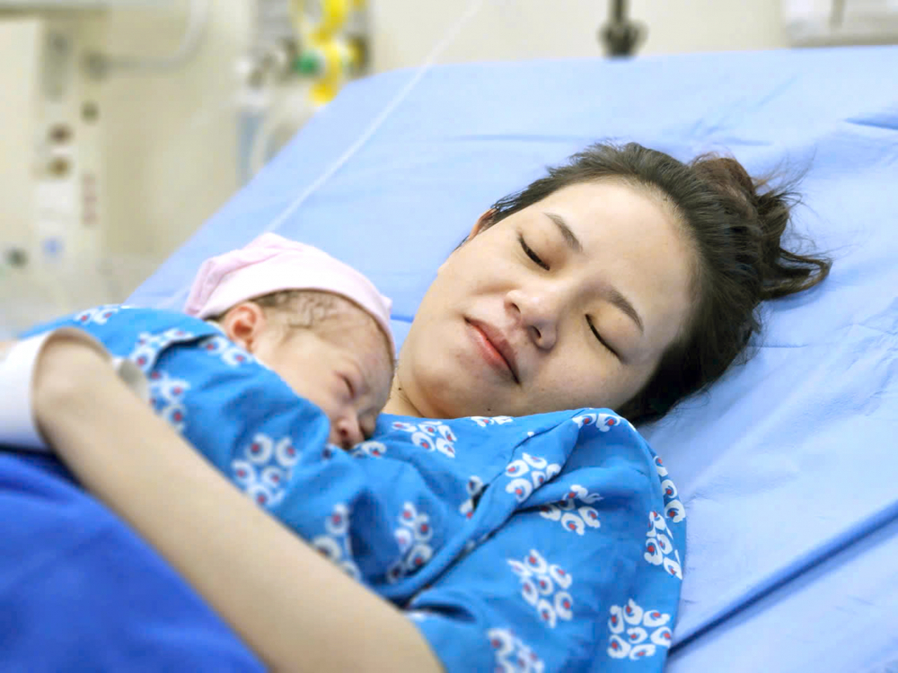 Sản phụ Lê Thị Quỳnh Như đón con chào đời khỏe mạnh, an toàn tại Bệnh viện Từ Dũ, TPHCM ẢNH: PHẠM AN