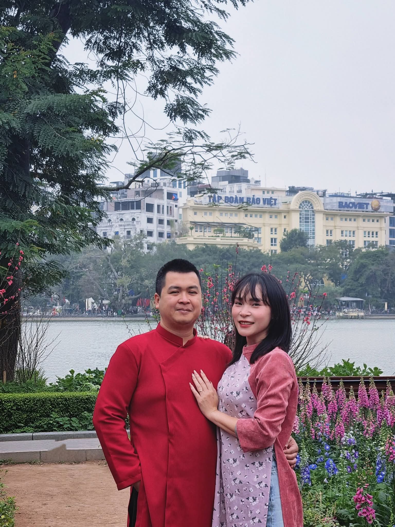 Mai rạng rỡ bên chồng Béo - Ảnh do nhân vật cung cấp. 