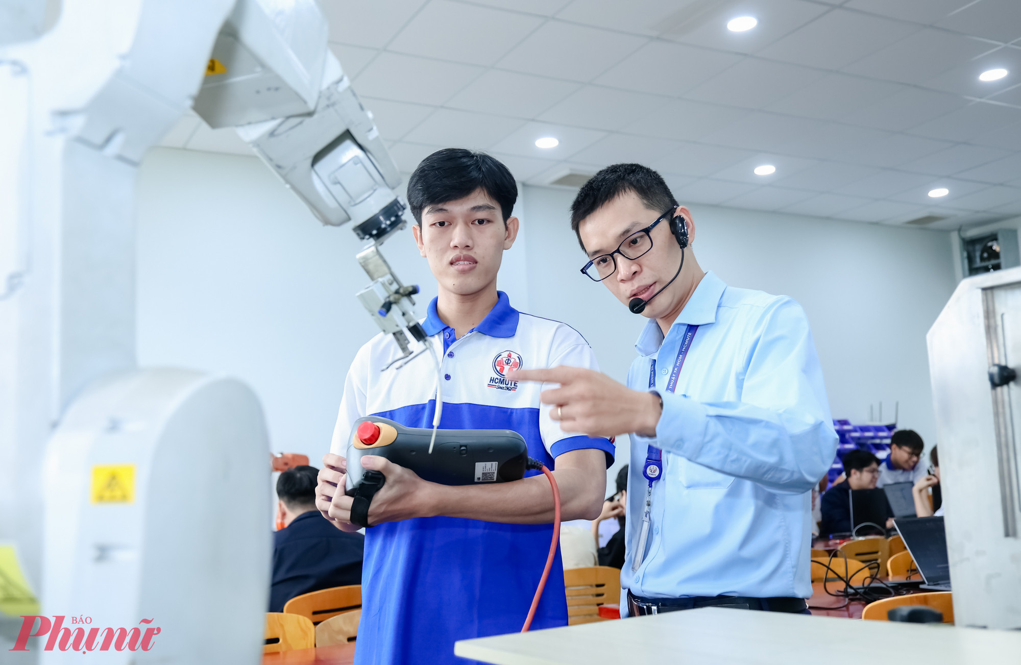 Đề xuất lập Quỹ học bổng Quốc gia nhằm hỗ trợ người học - Ảnh: N.L