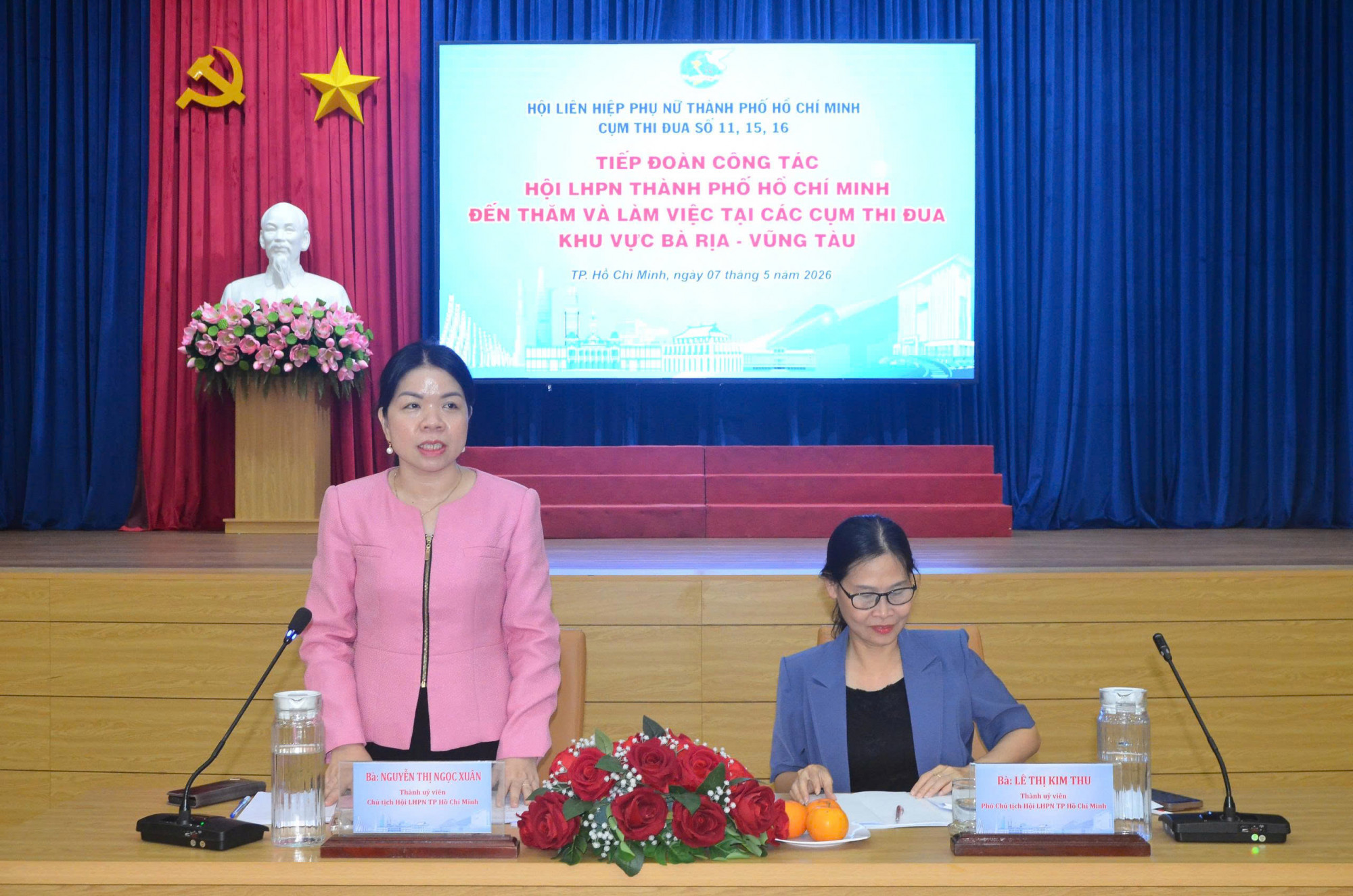 Đồng chí Nguyễn Thị Ngọc Xuân Chủ tịch Hội Liên hiệp Phụ nữ TPHCM phát biểu chỉ đạo tại buổi làm việc.