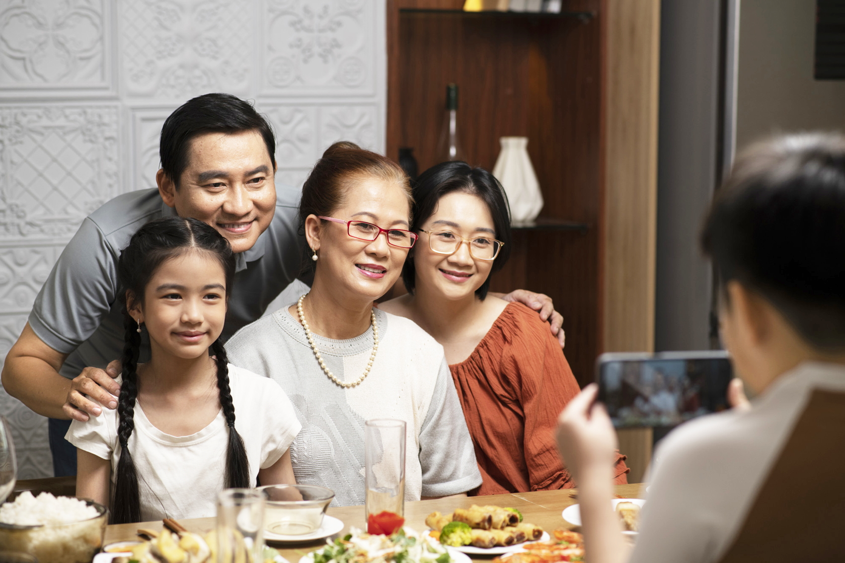 Những quy định mới của Luật Thuế thu nhập cá nhân 2025 chia sẻ bớt gánh nặng chi tiêu, đặc biệt cho các gia đình có thu nhập trung bình - Nguồn ảnh minh họa: Freepik