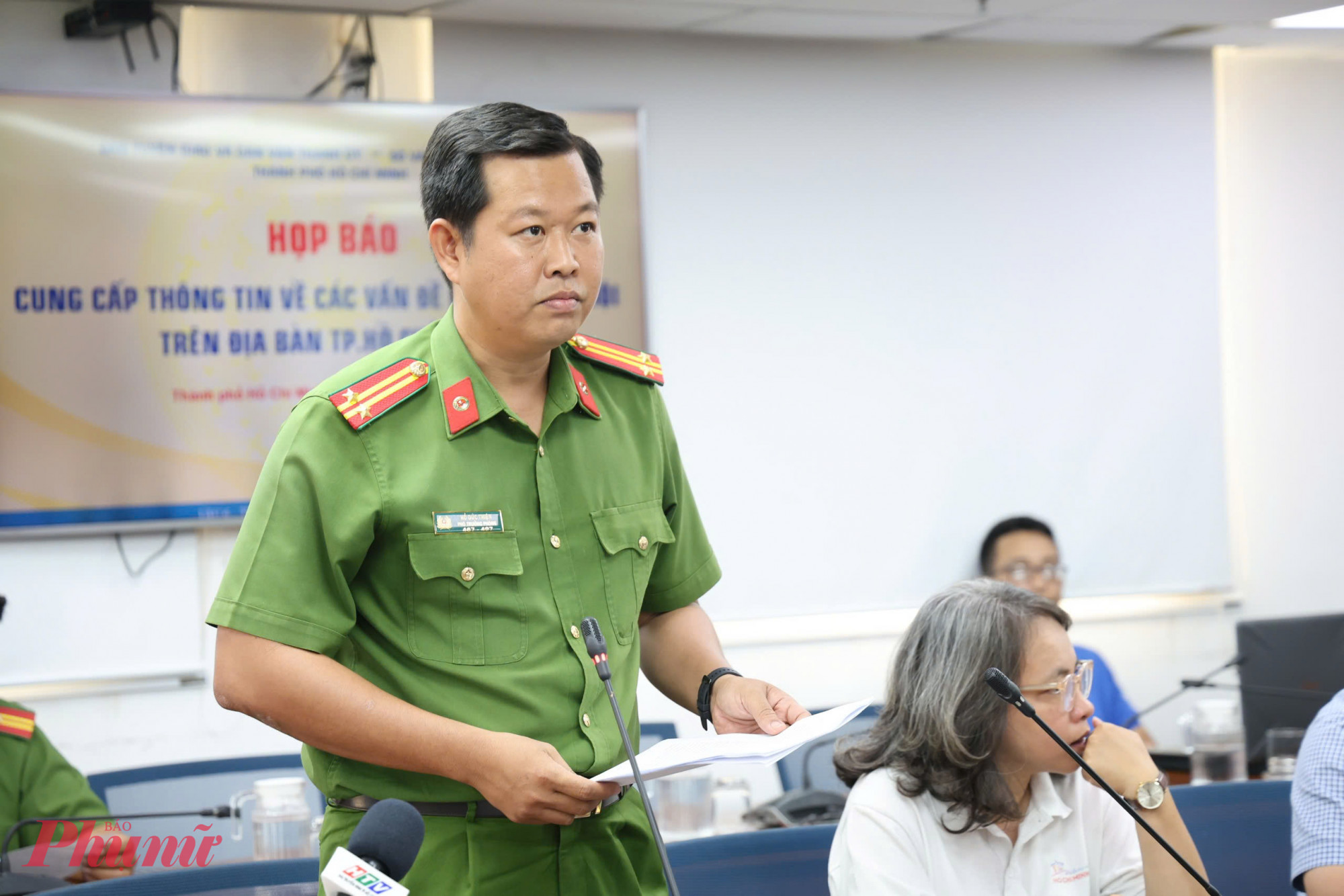 Trung tá Hồ Đức Thiện - Phó trưởng phòng Cảnh sát quản lý hành chính về trật tự xã hội (PC06), Công an TPHCM - Ảnh: Thanh Tâm