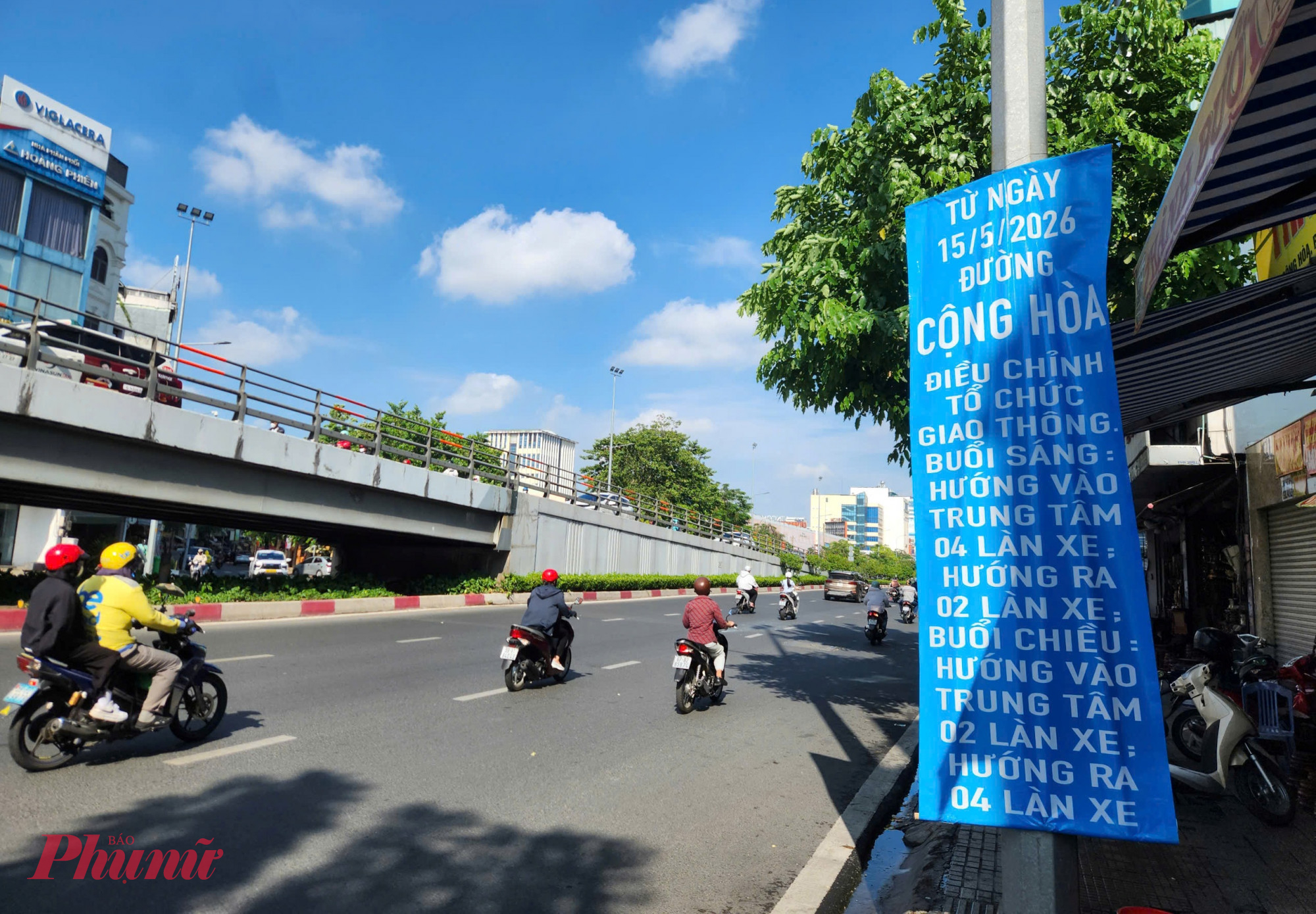 Băng rôn thông báo tổ chức giao thông đảo chiều linh hoạt từ ngày 15/5