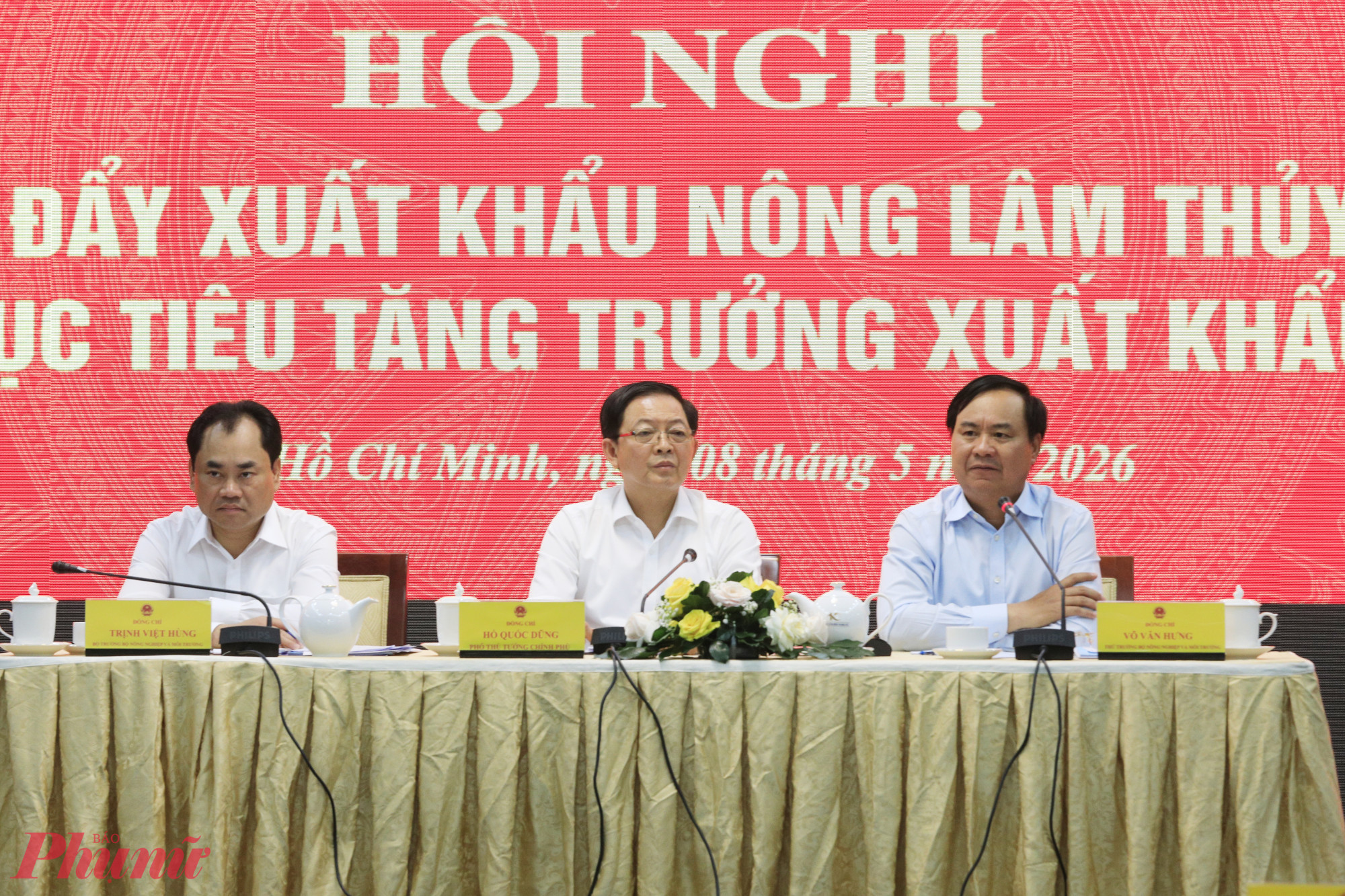 Phó Thủ tướng Chính phủ Hồ Quốc Dũng chủ trì hội nghị “Thúc đẩy xuất khẩu nông lâm thủy sản, bảo đảm mục tiêu tăng trưởng xuất khẩu năm 2026”, diễn ra ngày 8/5 tại TPHCM.