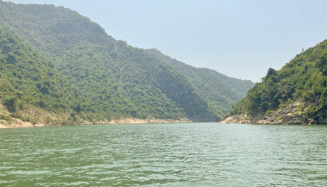 Thiên nhiên thanh bình và hoang sơ