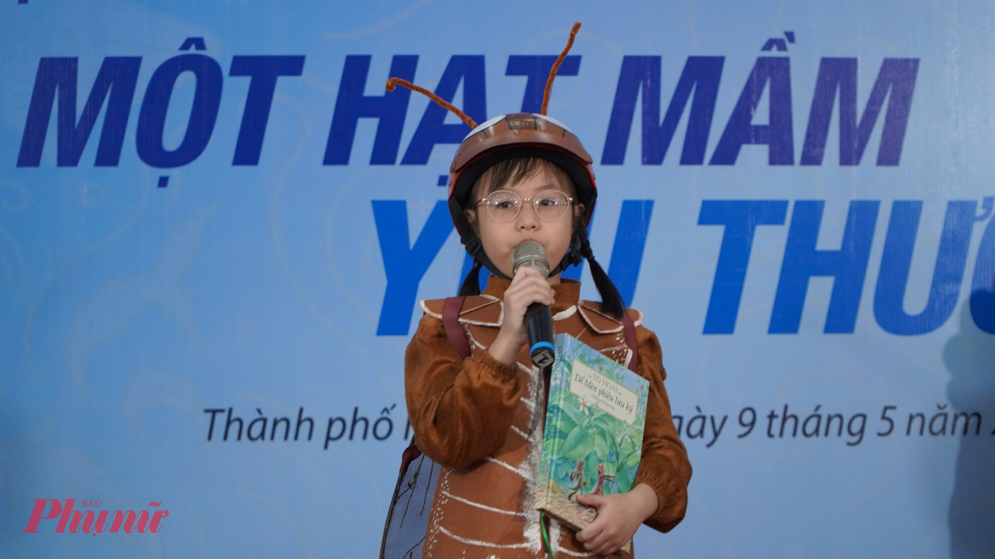 Thí sinh Nguyễn Ngọc Minh Châu hồn nhiên kể chuyện về chú dế mèn