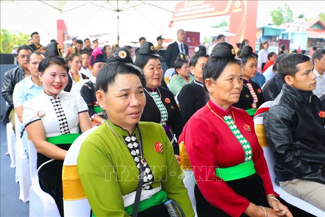 Đông đảo người dân dự Lễ động thổ Dự án Tổ hợp cáp treo kết hợp Du lịch văn hóa lịch sử Điện Biên Phủ tại xã Mường Phăng, tỉnh Điện Biên - Ảnh: Xuân Tư/TTXVN