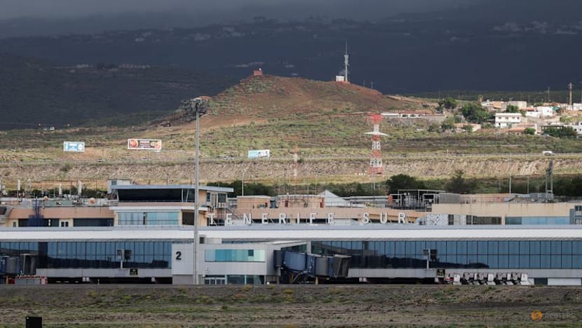 Sân bay phía Nam Tenerife, khi tàu du lịch MV Hondius, dự kiến ​​cập cảng Granadilla de Abona, ở Tenerife, quần đảo Canary, Tây Ban Nha - Ảnh: Getty image