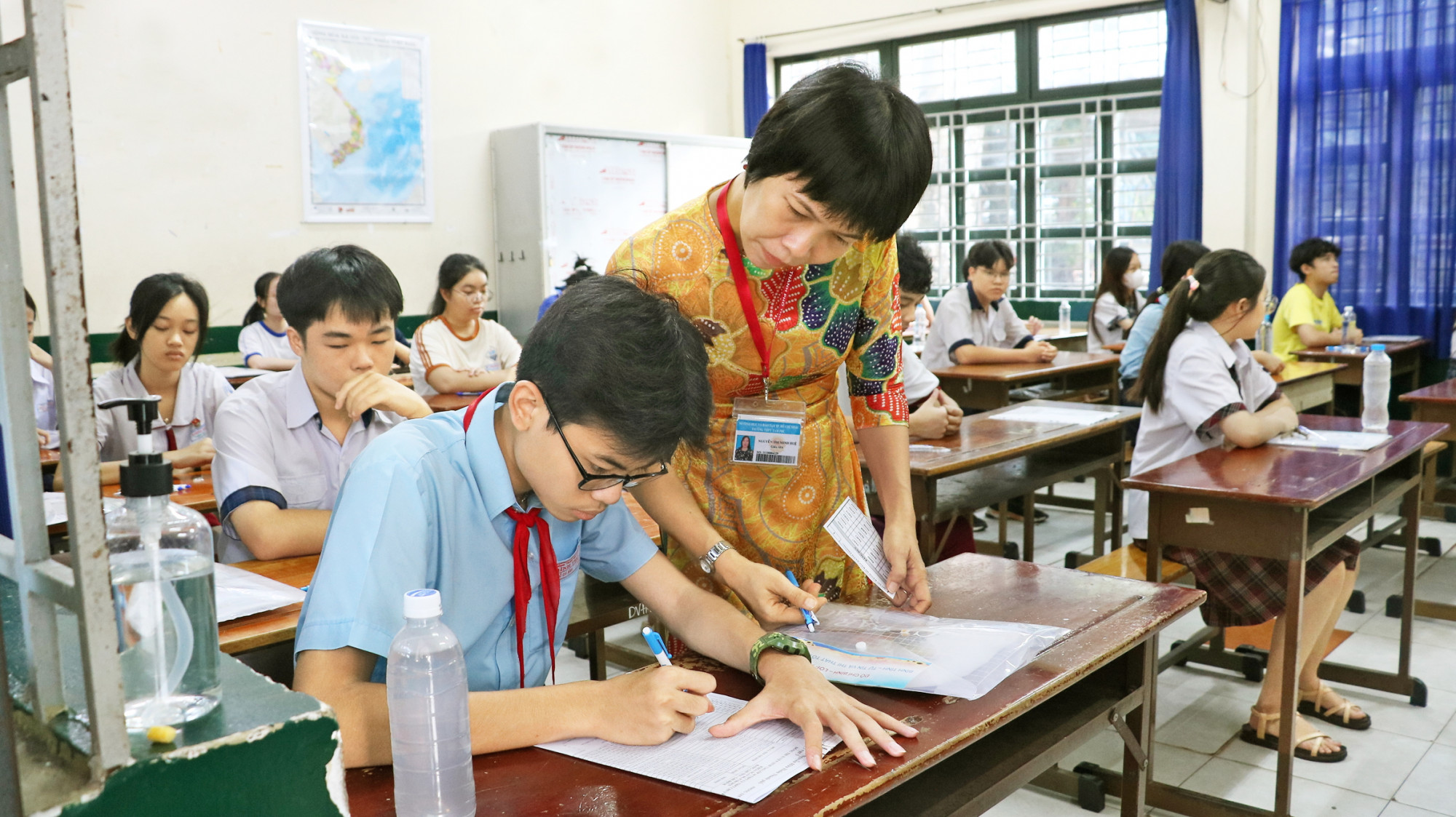 Thí sinh tham dự kỳ thi lớp Mười năm 2025 tại TPHCM