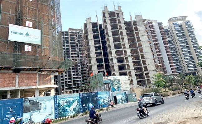 Một dự án ở xã Nhà Bè từng nhiều lần dùng chiêu ve sầu thoát xác nhưng bất thành. Tính đến nay dự án đã 2 lần chết đi sống lại