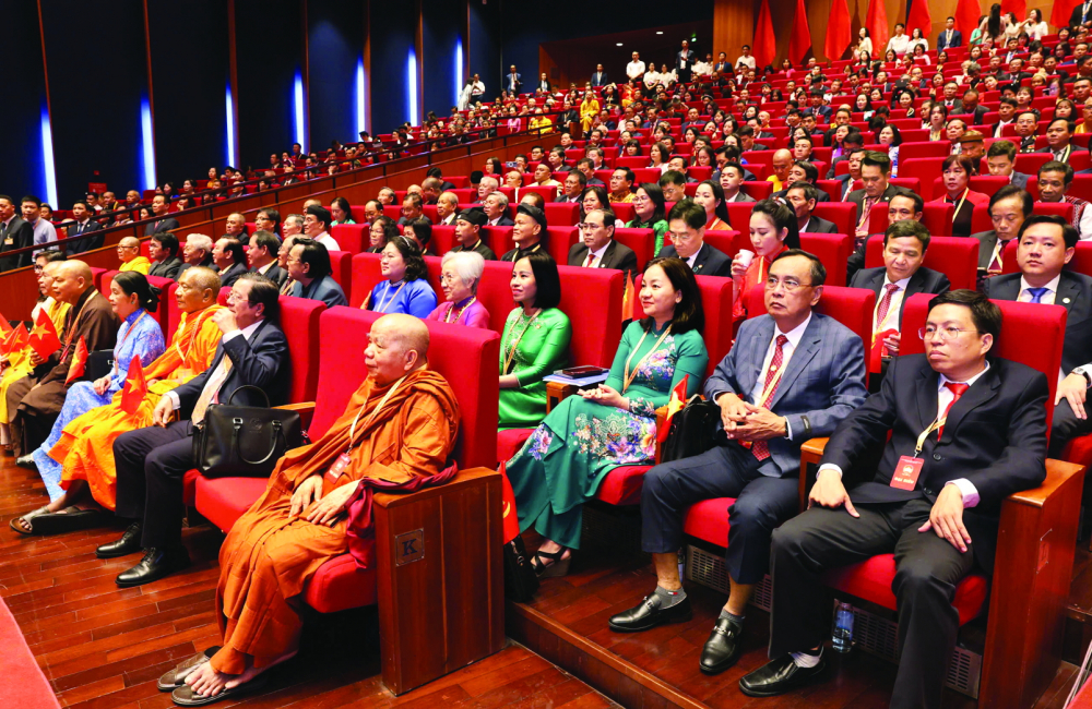Phát huy thế trận lòng dân trong giai đoạn mới Các đại biểu tham dự Đại hội Đại biểu toàn quốc lần thứ XI của MTTQ Việt Nam - ẢNH: PHÚC QUANG