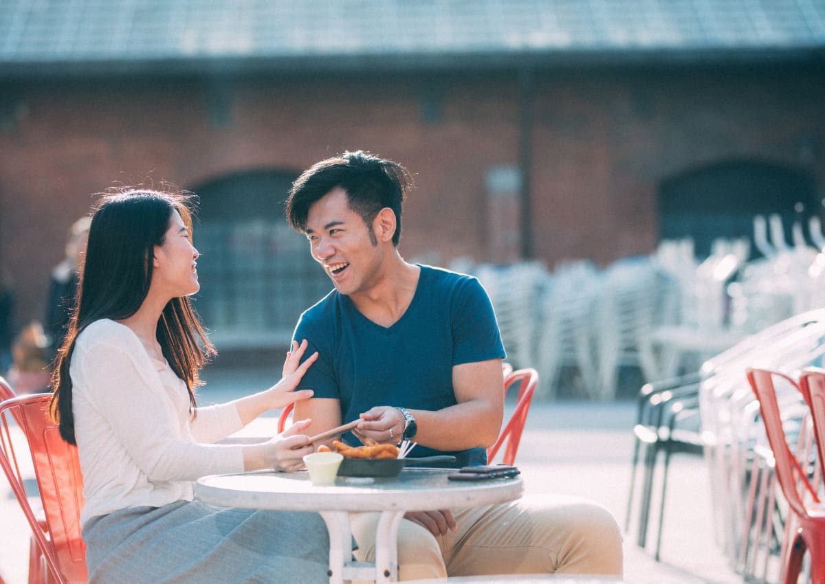 Thế hệ 8x còn nhiều lo toan phía trước - Ảnh minh họa: Freepik