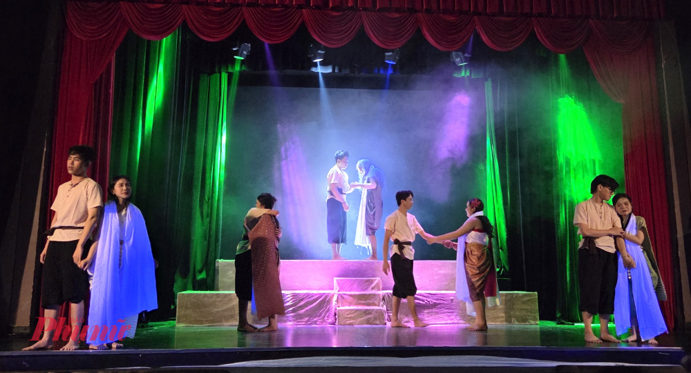 Phiên bản kịch