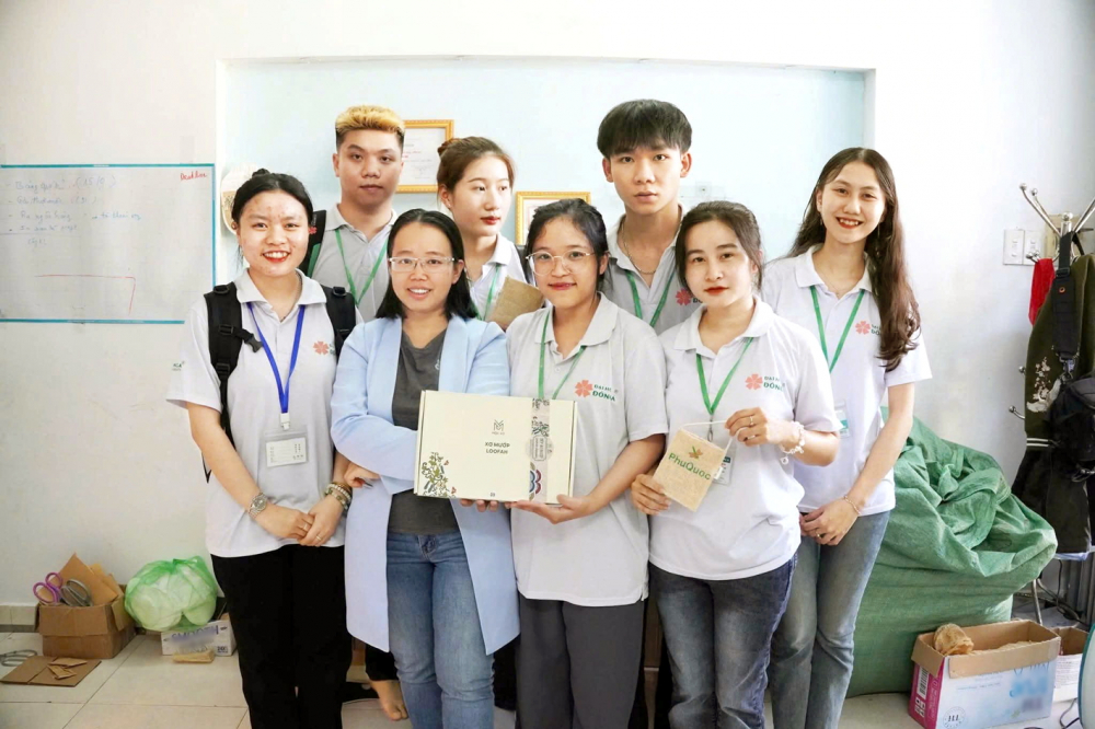 Dự án Xơ mướp Mộc Xơ của chị Võ Thị Ngọc Thư được sự quan tâm của các đơn vị trường học với trải nghiệm của học sinh, sinh viên