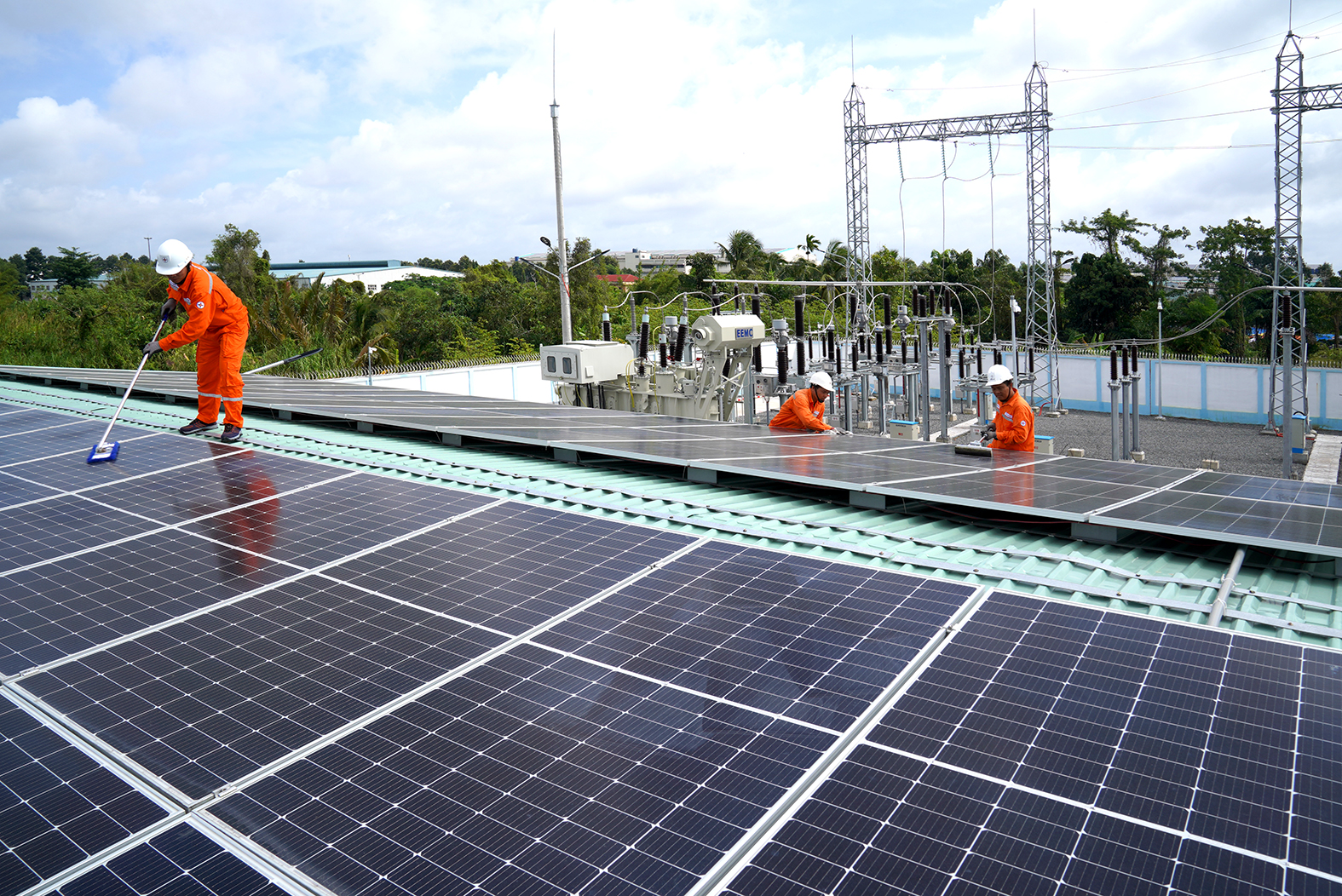  Hệ thống năng lượng mặt trời áp mại trại TBA 110kV Tân Phú Thạnh, TP Cần Thơ - Ảnh: An Duy