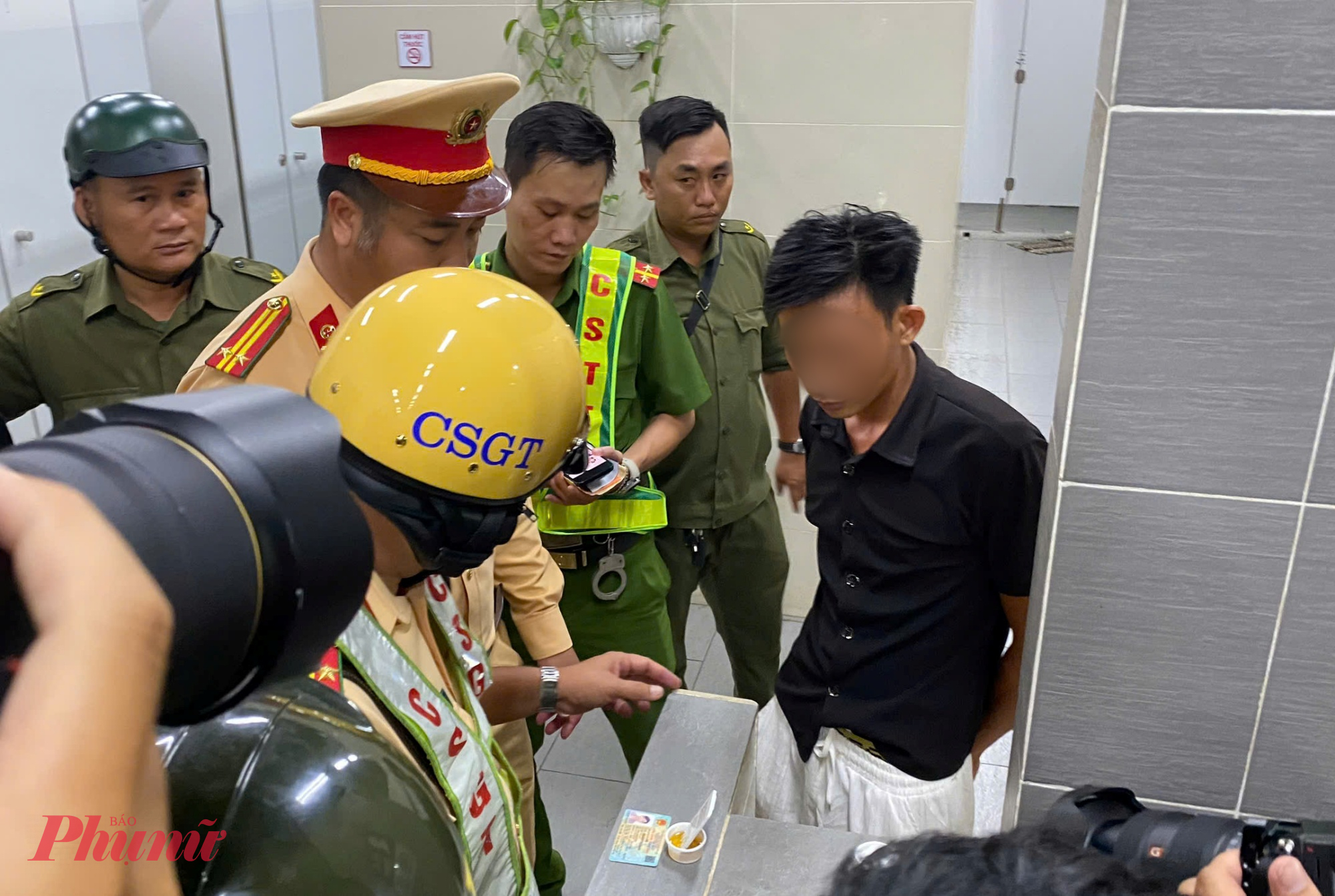 Tài xế N. bị phát hiện cơ thể có chất ma túy khi lái xe - Ảnh: Nguyễn Văn