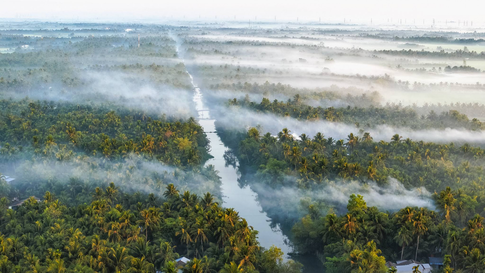 Trà Vinh chụp từ trên cao vào sáng sớm thật yên bình - Ảnh: Nguyễn Thanh Tuấn