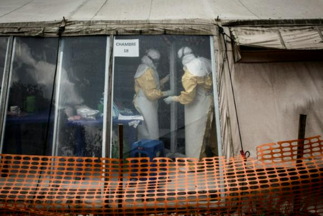 Các quan chức đã cảnh báo về nguy cơ lây lan cao trong đợt bùng phát Ebola lần thứ 17 mà DRC phải chịu đựng