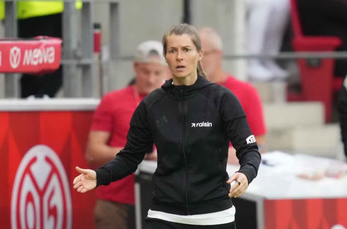 Marie-Louise Eta - nữ HLV đầu tiên chiến thắng ở bóng đá nam đỉnh cao châu Âu Marie-Louise Eta - Nguồn ảnh: espn