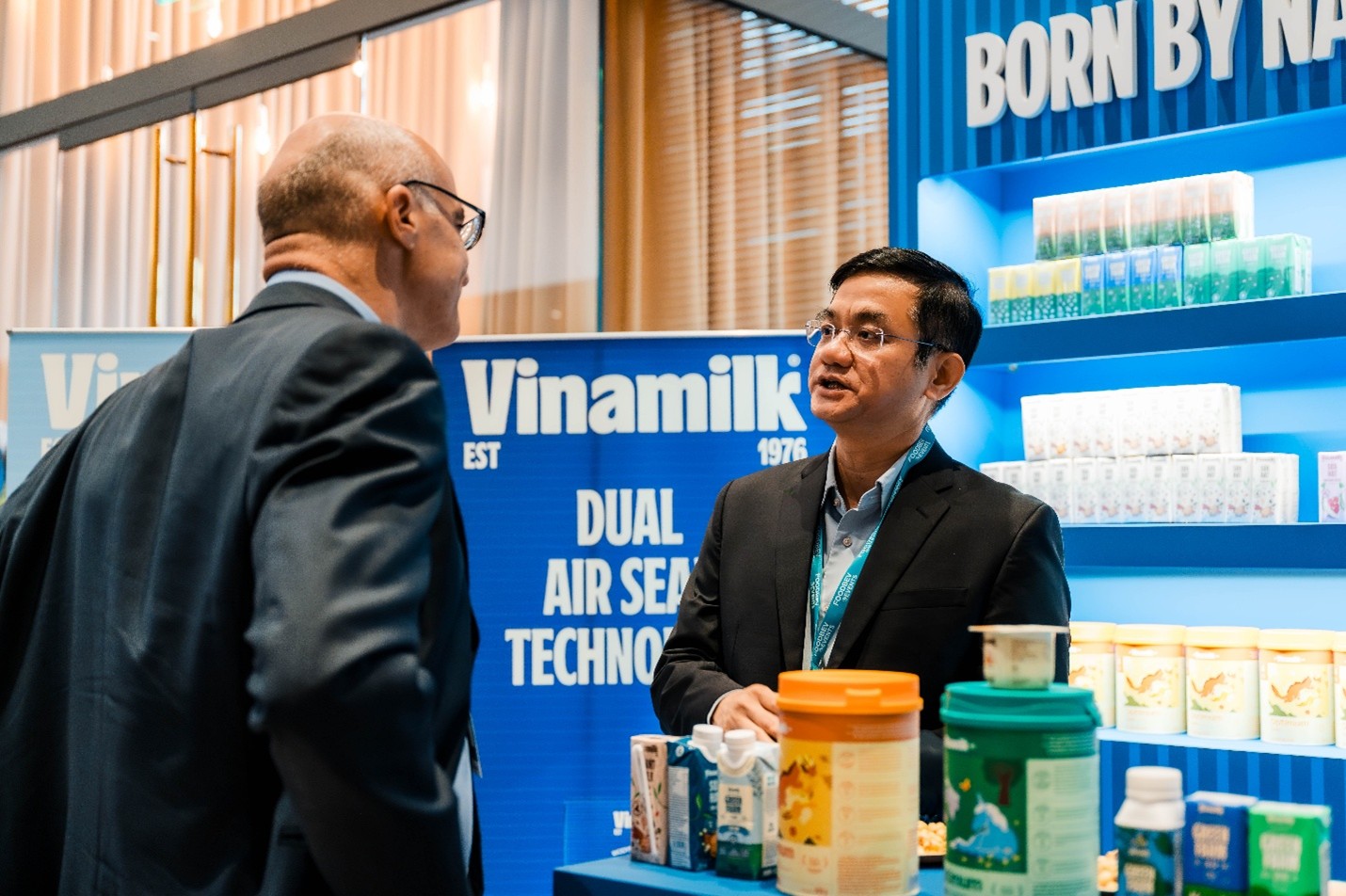 Minh bạch từ nguồn gốc đến chất lượng, Vinamilk củng cố niềm tin người tiêu dùng Việt Ông Nguyễn Quang Trí - Giám đốc Điều hành Marketing, cho biết Vinamilk xác định minh bạch là lựa chọn mang tính chiến lược dài hạn, gắn với trách nhiệm bảo vệ sức khỏe cộng đồng - Ảnh: Vi Nam