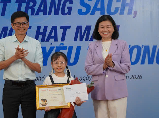 Giải nhất cuộc thi lần thứ Nhất: bé Nguyễn Ngọc Minh Châu 