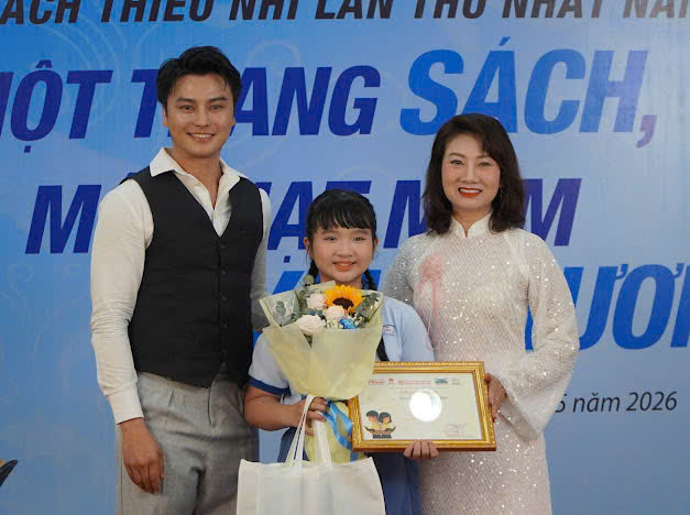 Giải Nhì: Bé Văn Huỳnh Ngọc Diệp