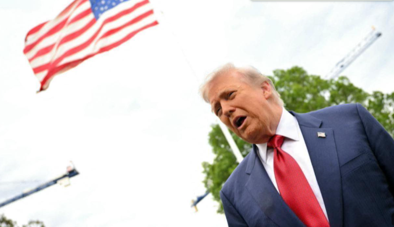 Ông Trump nói ông tạm dừng tấn công vào Iran, báo hiệu một thỏa thuận hạt nhân có thể xảy ra