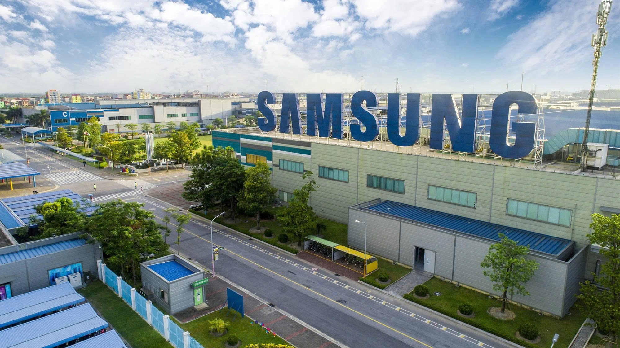 Nhà máy của Samsung tại TPHCM - Ảnh: Samsung