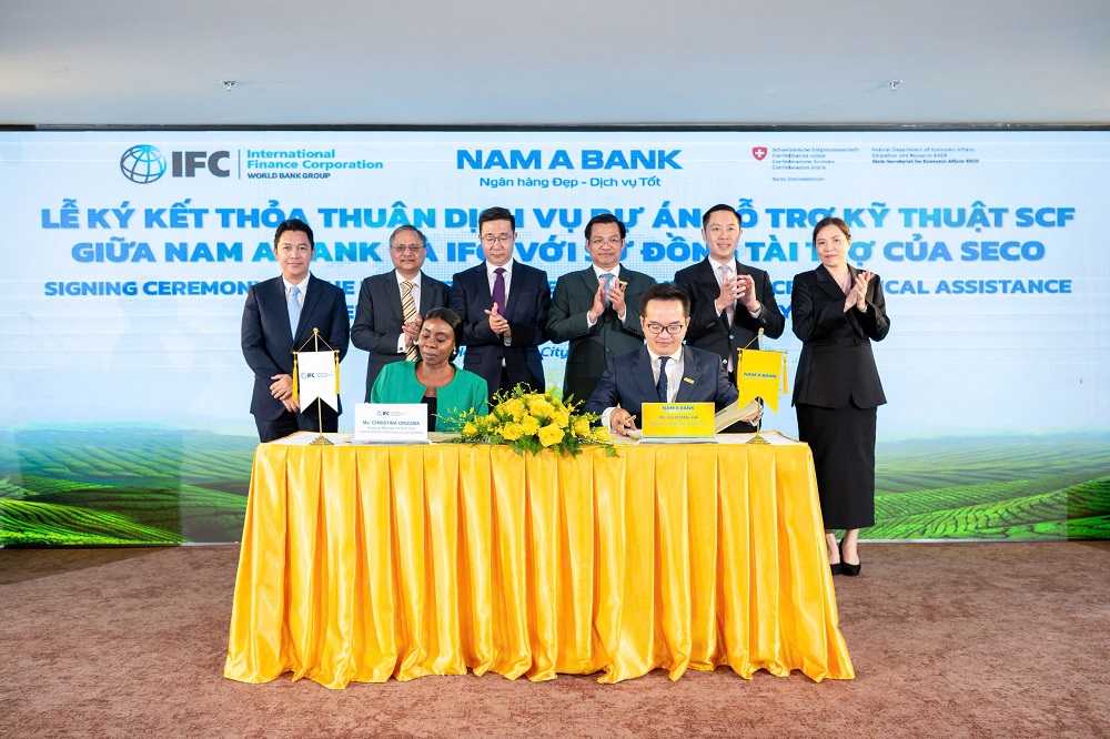 Lãnh đạo Nam A Bank và IFC ký kết thỏa thuận Hỗ trợ kỹ thuật tài trợ chuỗi cung ứng - Ảnh: Nam A Bank