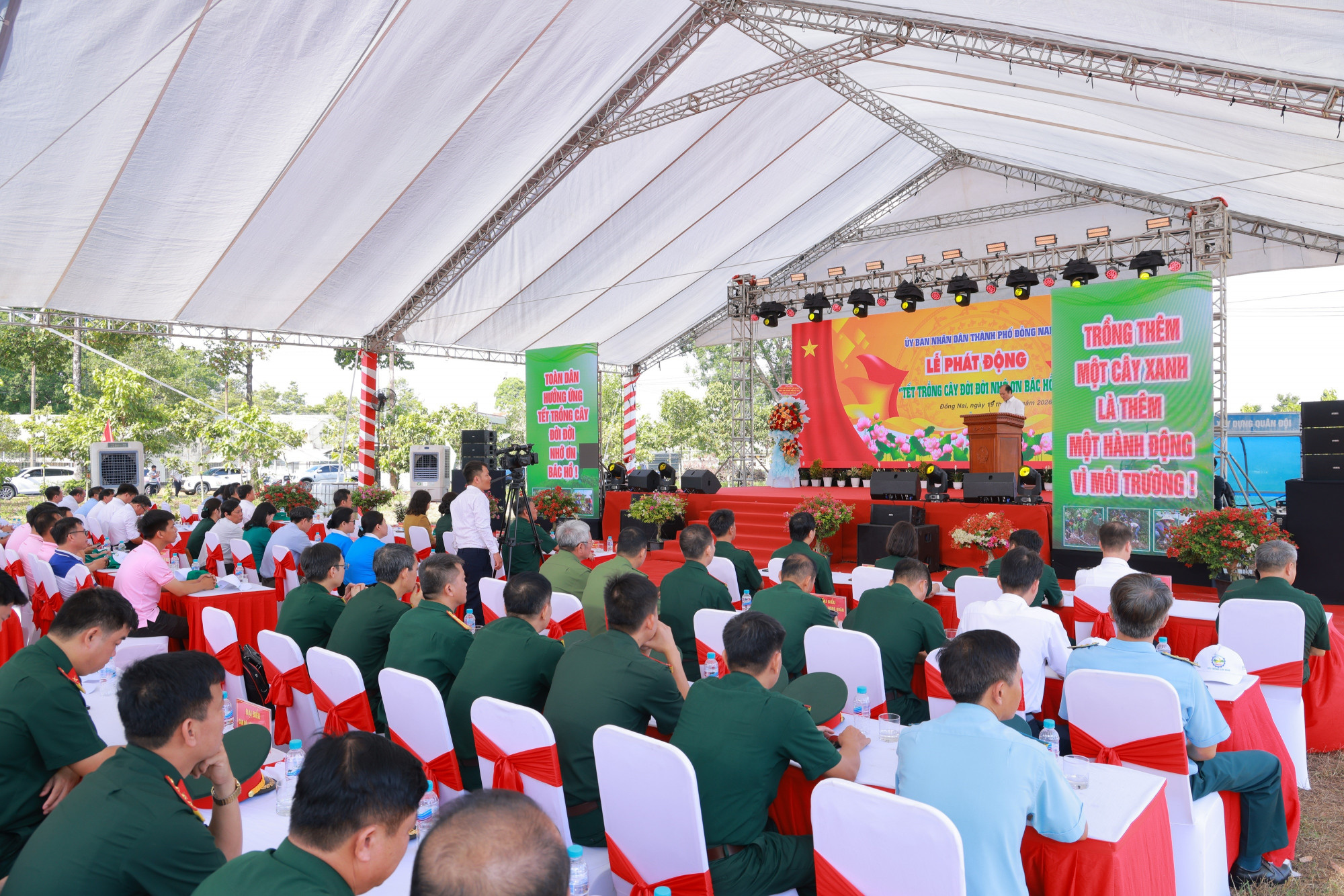 Lễ phát động “Tết trồng cây đời đời nhớ ơn Bác Hồ” năm 2026 tại Đồng Nai - Ảnh: Đ.Q