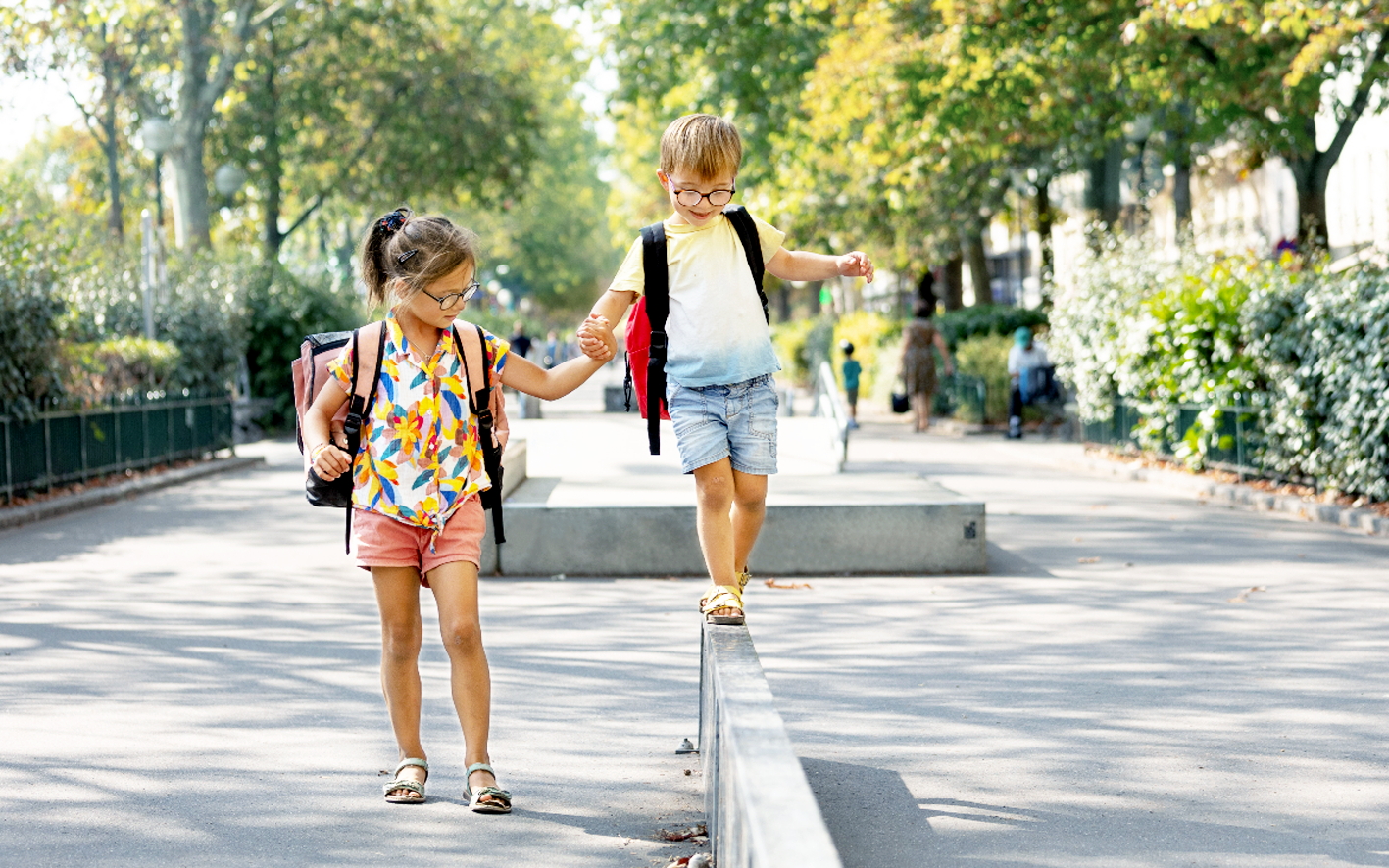 Hơn 300 “tuyến đường trường học” ở Paris (Pháp) giúp đem lại không gian vui chơi an toàn cho trẻ nhỏ - ẢNH: JOSÉPHINE BRUEDER (Ville de Paris)