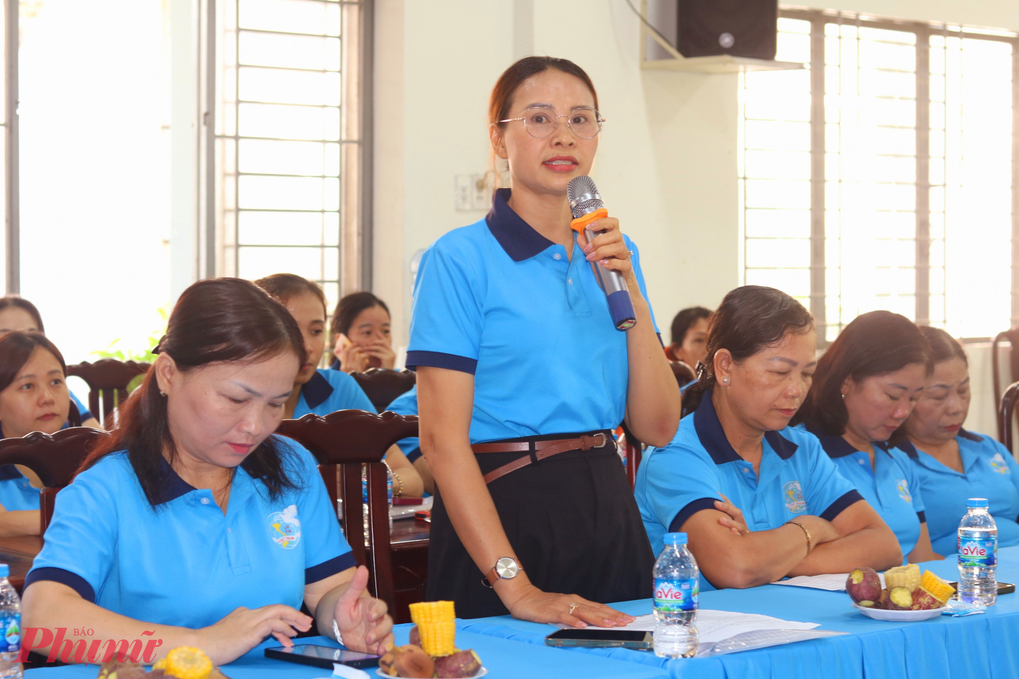 Chị Nguyễn Thị Hà – Chi hội trưởng Chi hội Phụ nữ chợ Tân Thới Hiệp – mong Hội LHPN phường mở các lớp hướng dẫn tiểu thương xây dựng thương hiệu cá nhân và mở rộng thị trường tiêu thụ sản phẩm qua nền tảng số - Ảnh: Thảo Nguyên