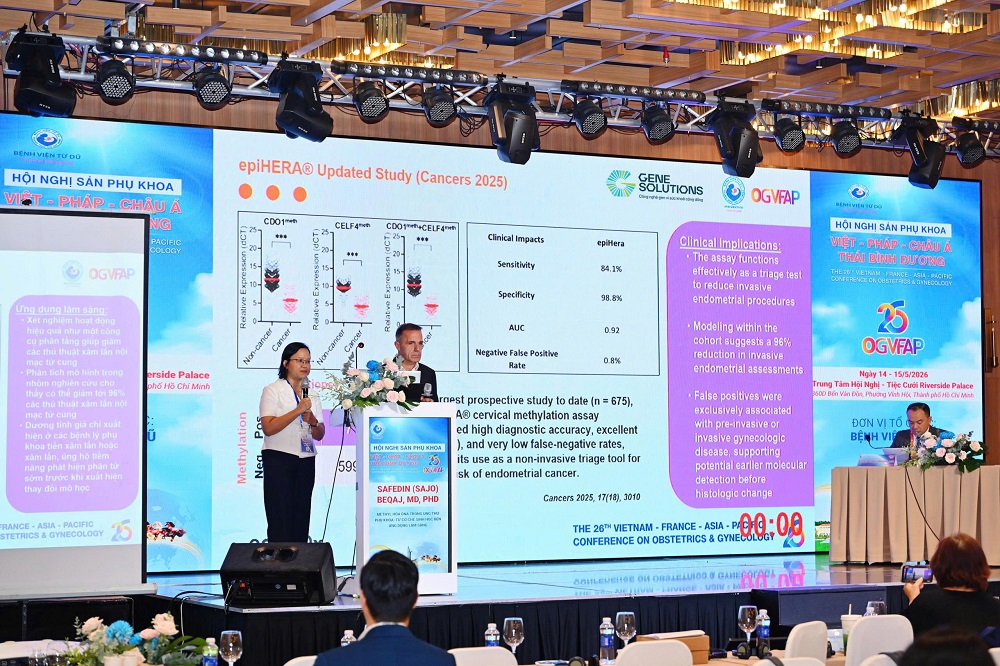 TS. Safedin (Sajo) Beqaj chia sẻ tại hội thảo - Ảnh: Gene Solutions