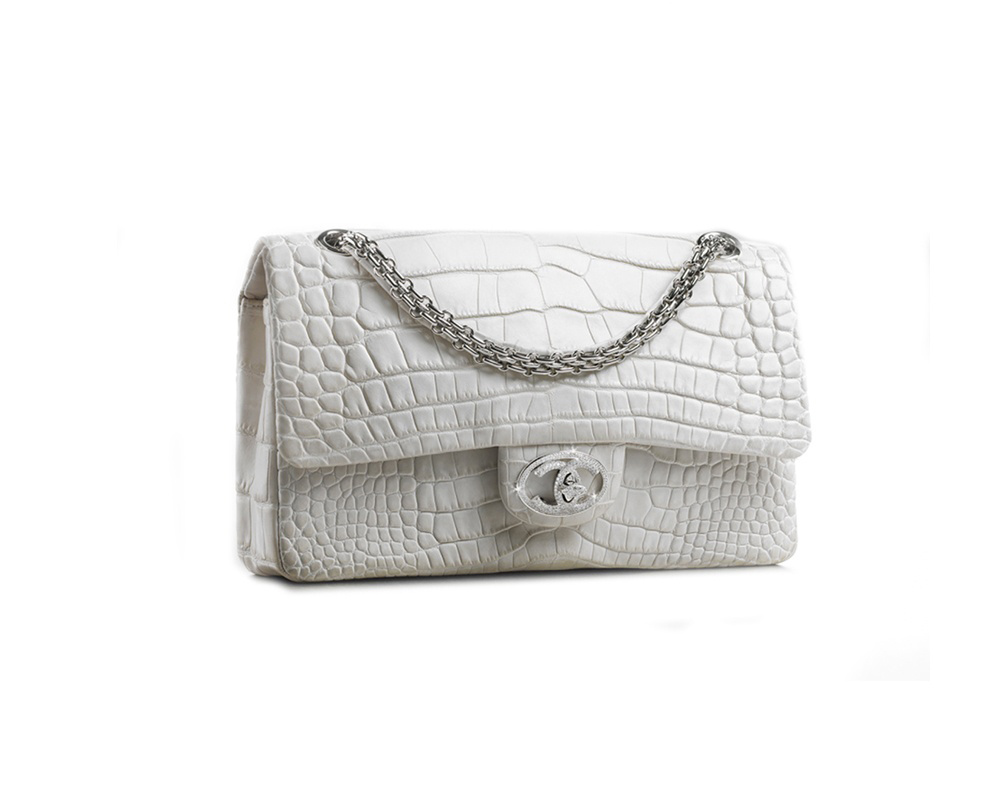  Chanel Diamond Forever có giá khoảng 7 tỷ đồng - Ảnh: SC