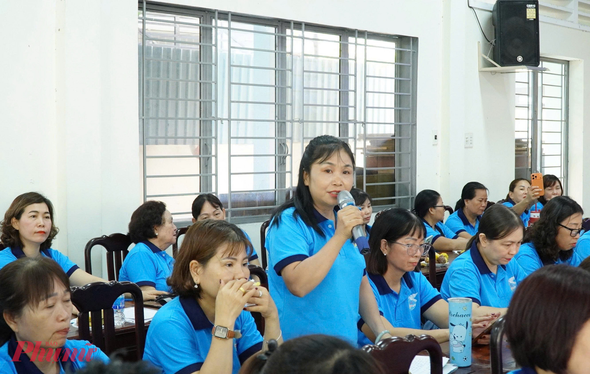 Chị Đinh Thị Thu – Chi hội trưởng Chi hội Phụ nữ khu phố 33 – chia sẻ tại diễn đàn
