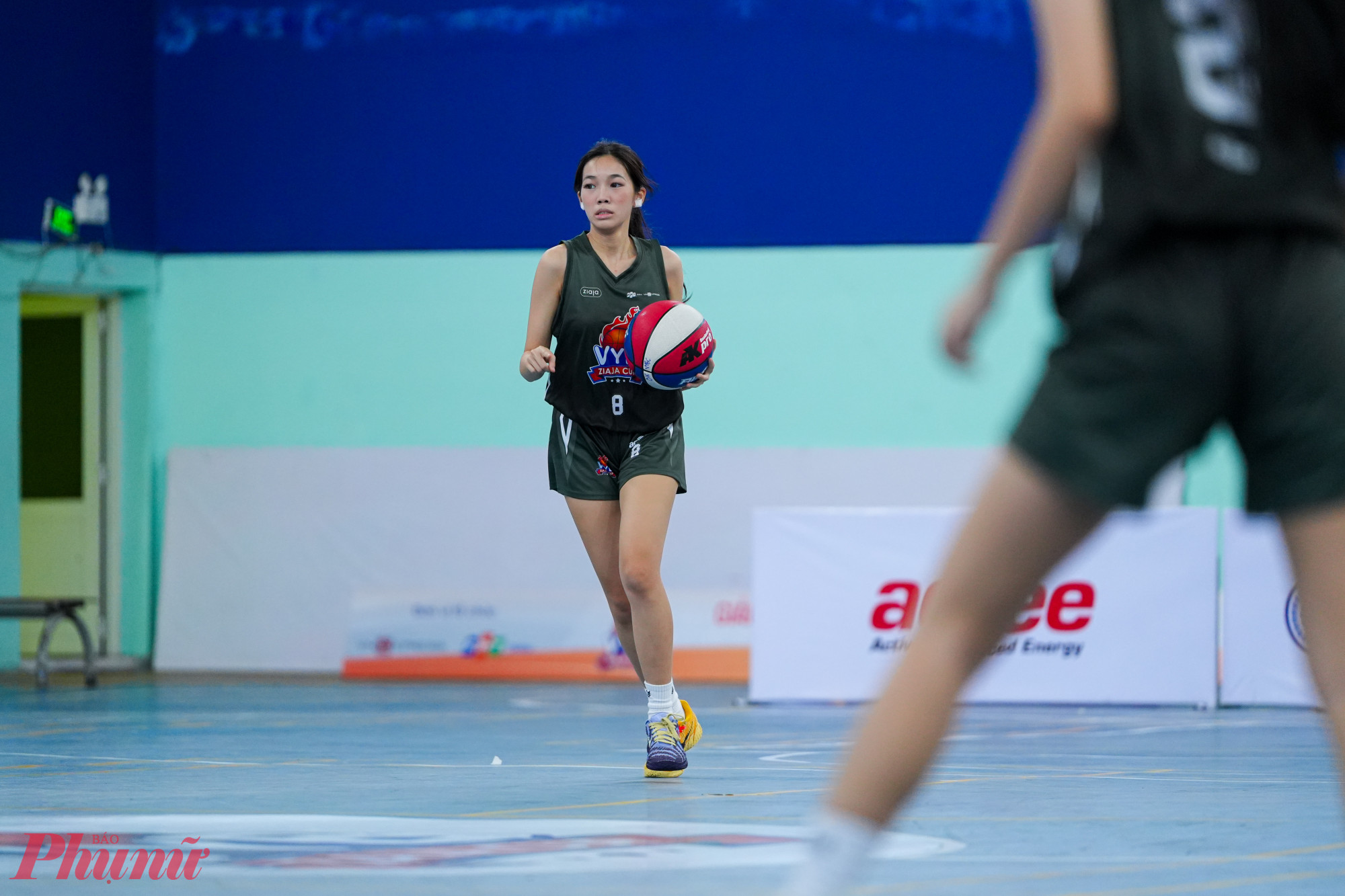 Các tuyển thủ bóng rổ trường Vinschool Central Park tại vòng Chung kết siêu cup hai miền sáng 24/5.