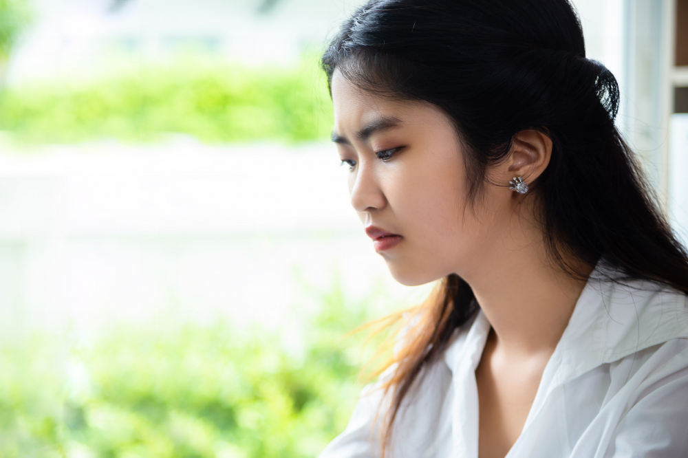 Tôi từng nghĩ ở gần cha mẹ mới là có hiếu, cho đến khi phát sinh mâu thuẫn do những khác biệt về quan điểm sống - Ảnh minh họa: magnific