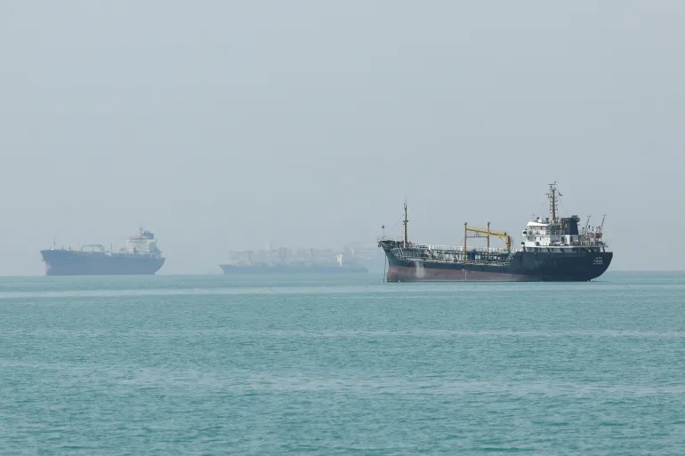 Các tàu thuyền trên eo biển Hormuz vào ngày 22/5/2026 - Ảnh: Majid Asgaripour/West Asia News Agency