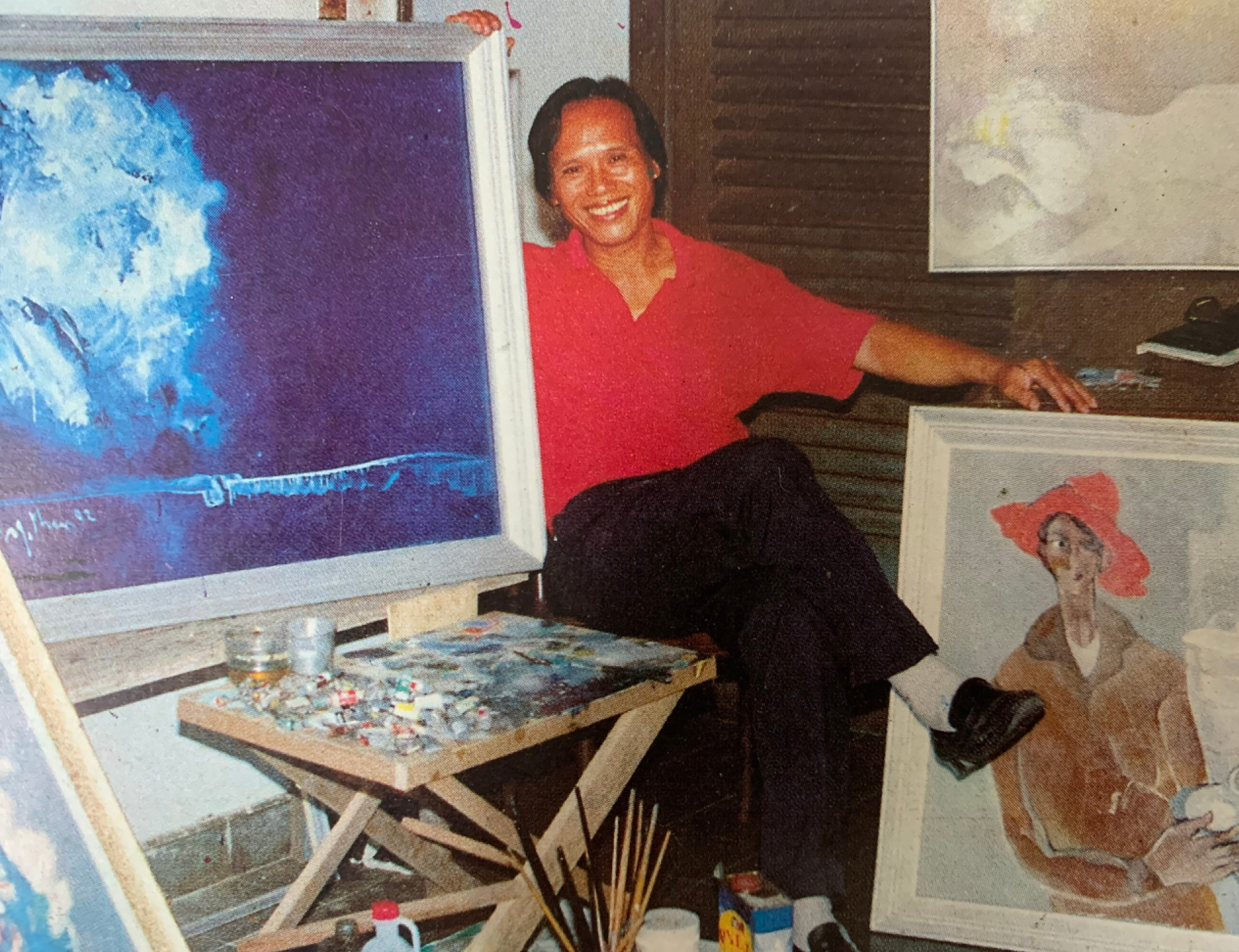 Hình ảnh cố hoạ sĩ Nguyễn Phan ở xưởng vẽ - Ảnh: BTC
