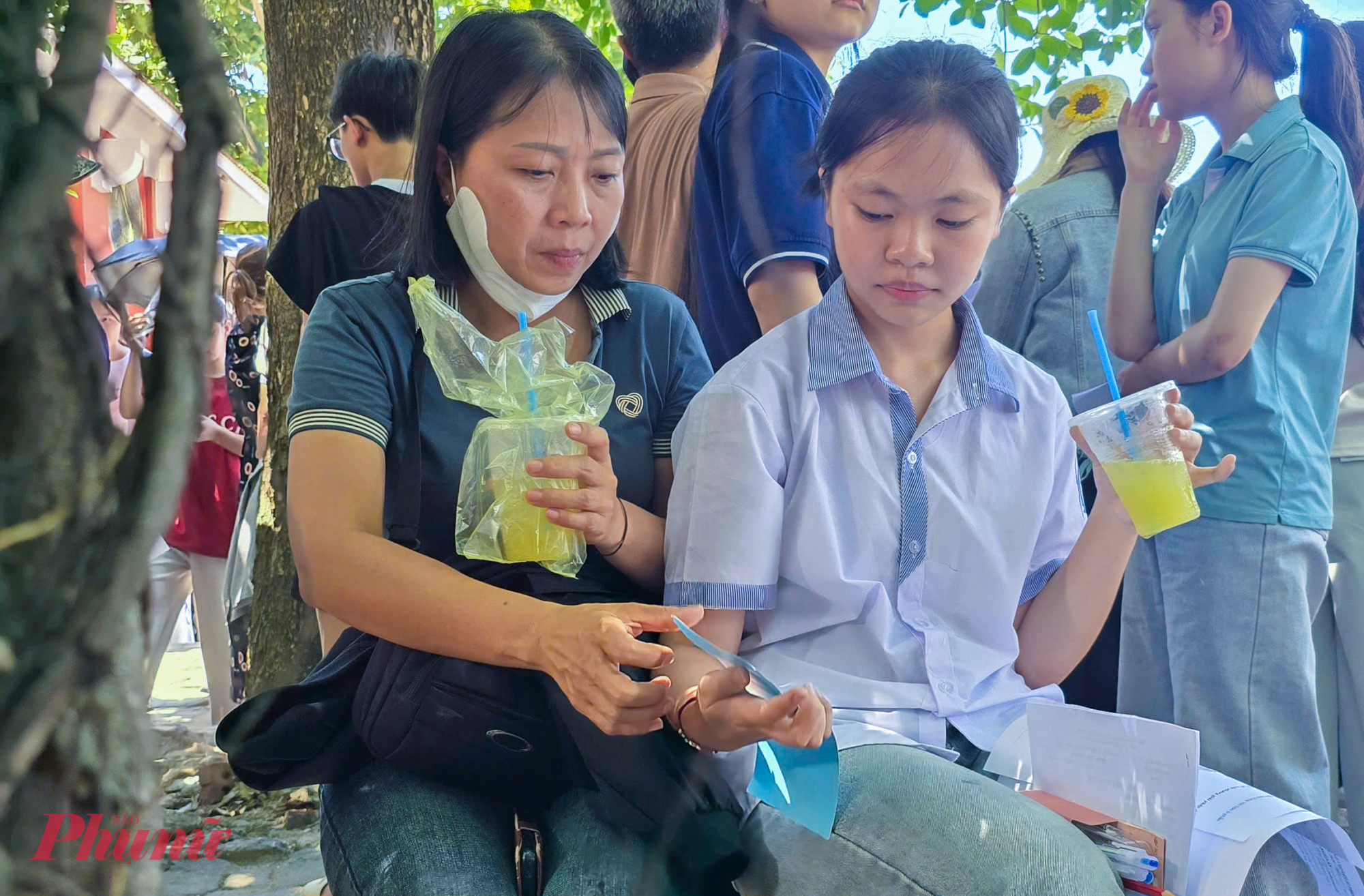So với năm 2025, số lượng thí sinh tăng tới 10.247 em, trở thành mùa tuyển sinh lớp Mười có số lượng dự thi đông nhất từ trước đến nay ở Nghệ An.