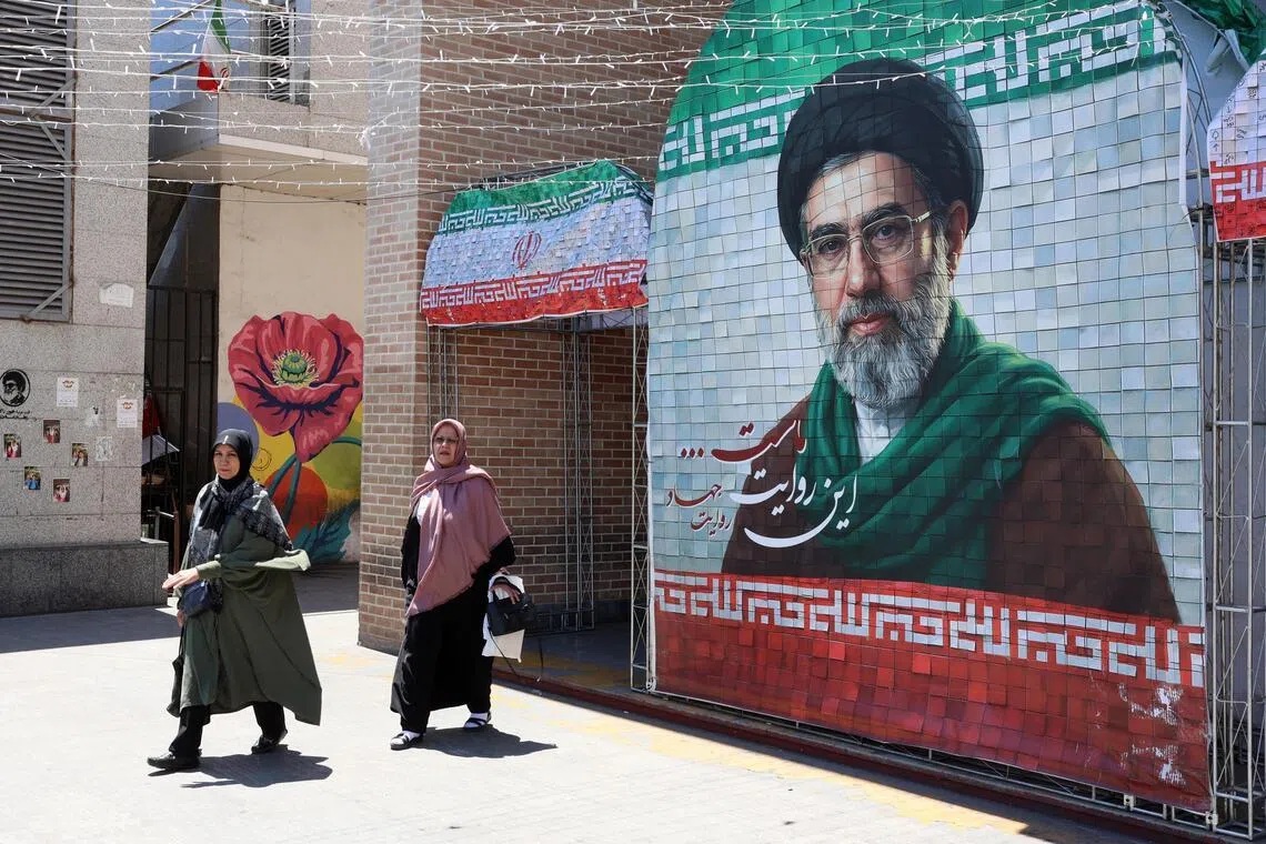 Lãnh đạo tối cao của Iran, Mojtaba Khamenei, cho biết Mỹ đang mất dần ảnh hưởng trong khu vực - Ảnh: EPA