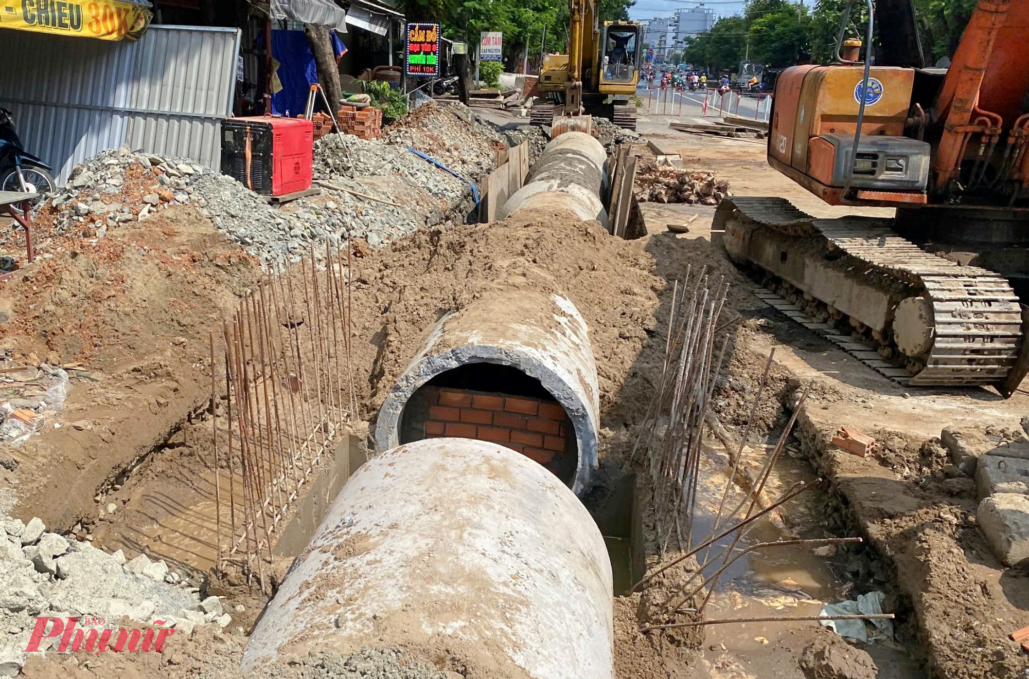Các đơn vị ưu tiên thực hiện trước hệ thống thoát nước để xử lý căn cơ tình trạng ngập úng vốn thường xuyên xảy ra mỗi khi mưa lớn hoặc triều cường dâng cao.