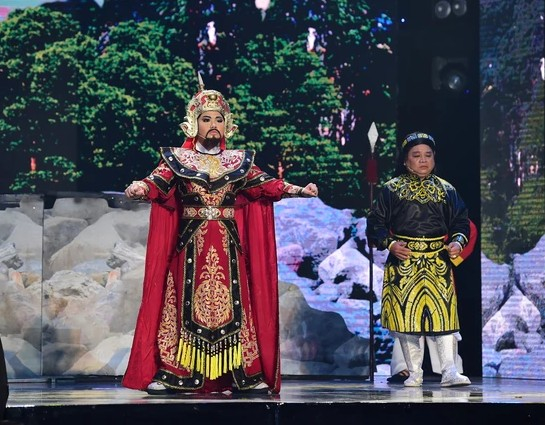 Trọng Nhân - cậu bé ú nu thi cùng Bình Tinh trong Thử tài siêu nhí nay đã lớn Bé Trọng Nhân đầy chững chạc trong vai Nguyễn Huệ ở Thử tài siêu nhí