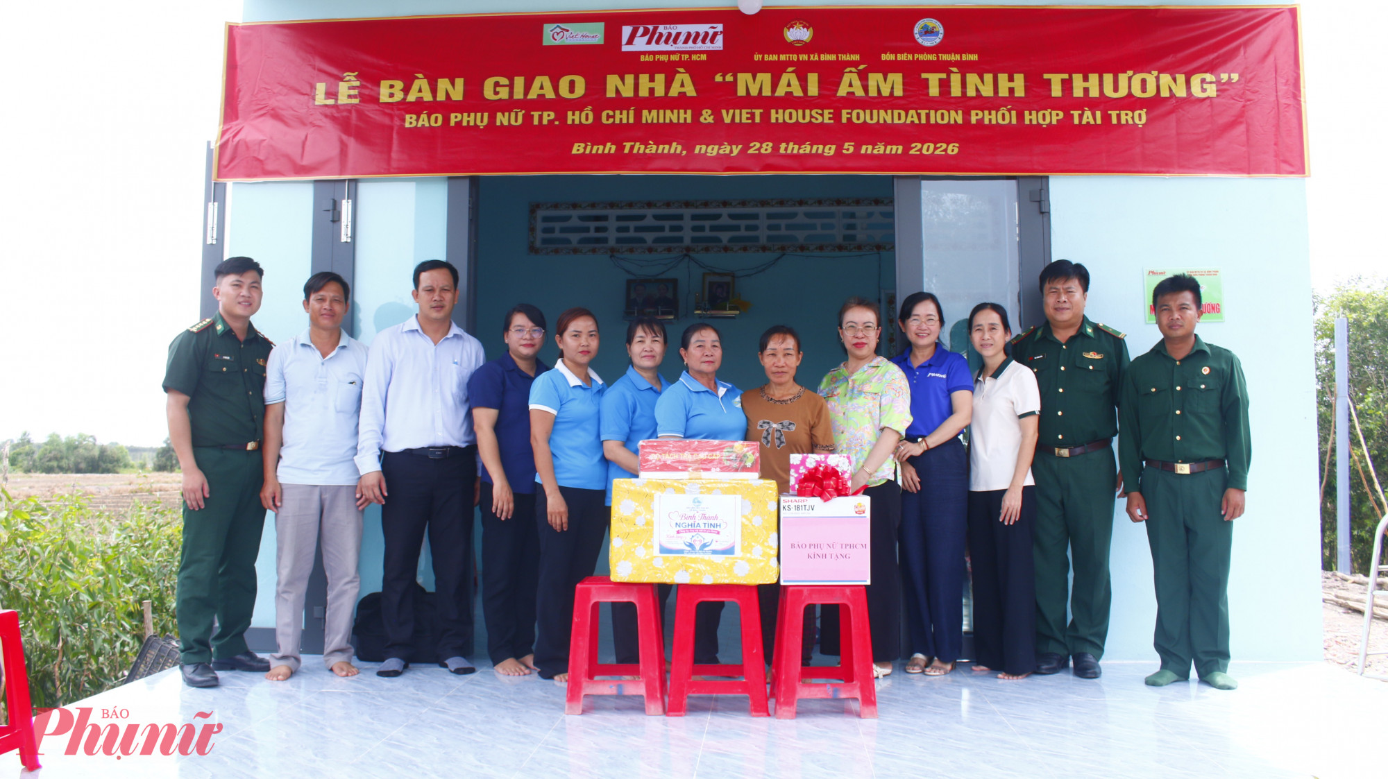Không còn cảnh nước dột khắp nơi mỗi mùa mưa, giờ đây gia đình bà Quế đã có nơi ở an toàn, sạch sẽ và ấm áp.