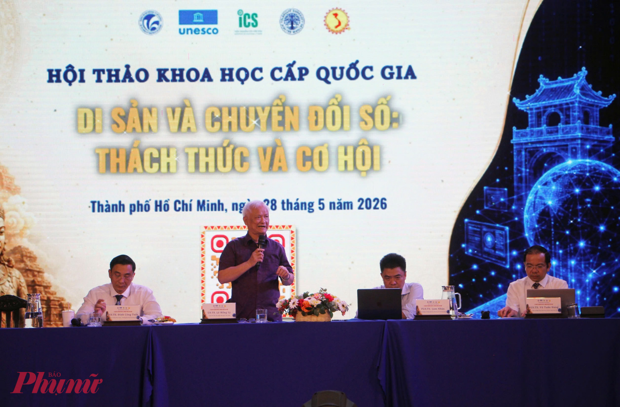 GS.TS Lê Hồng Lý – Chủ tịch Hội Văn nghệ dân gian Việt Nam chia sẻ tại hội thảo