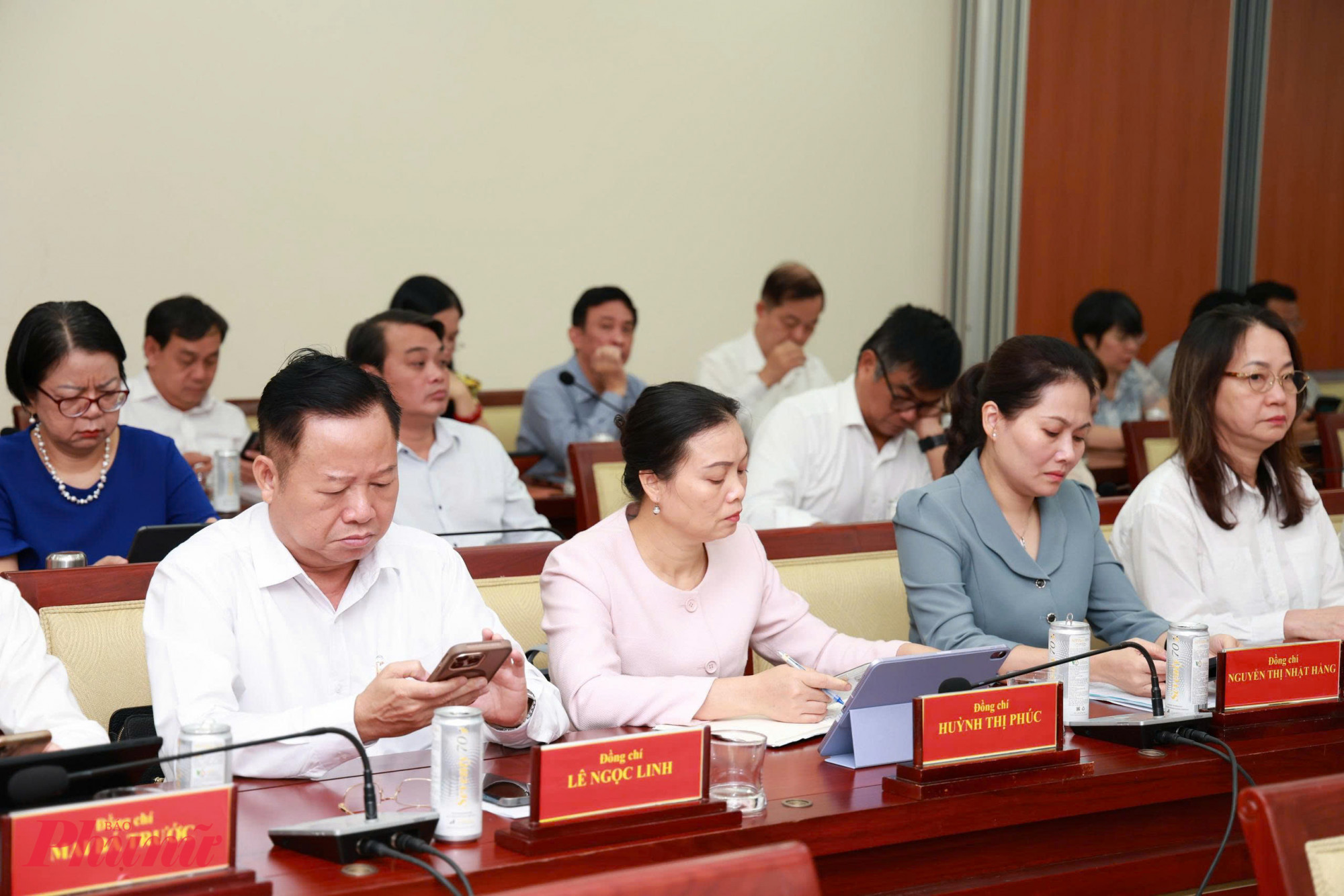 TPHCM: Bộ máy tinh gọn, phục vụ người dân hiệu quả hơn Sau 1 năm triển khai, mô hình chính quyền địa phương 2 cấp góp phần nâng cao hiệu quả phục vụ người dân tại TPHCM - Ảnh: Thanh Tâm