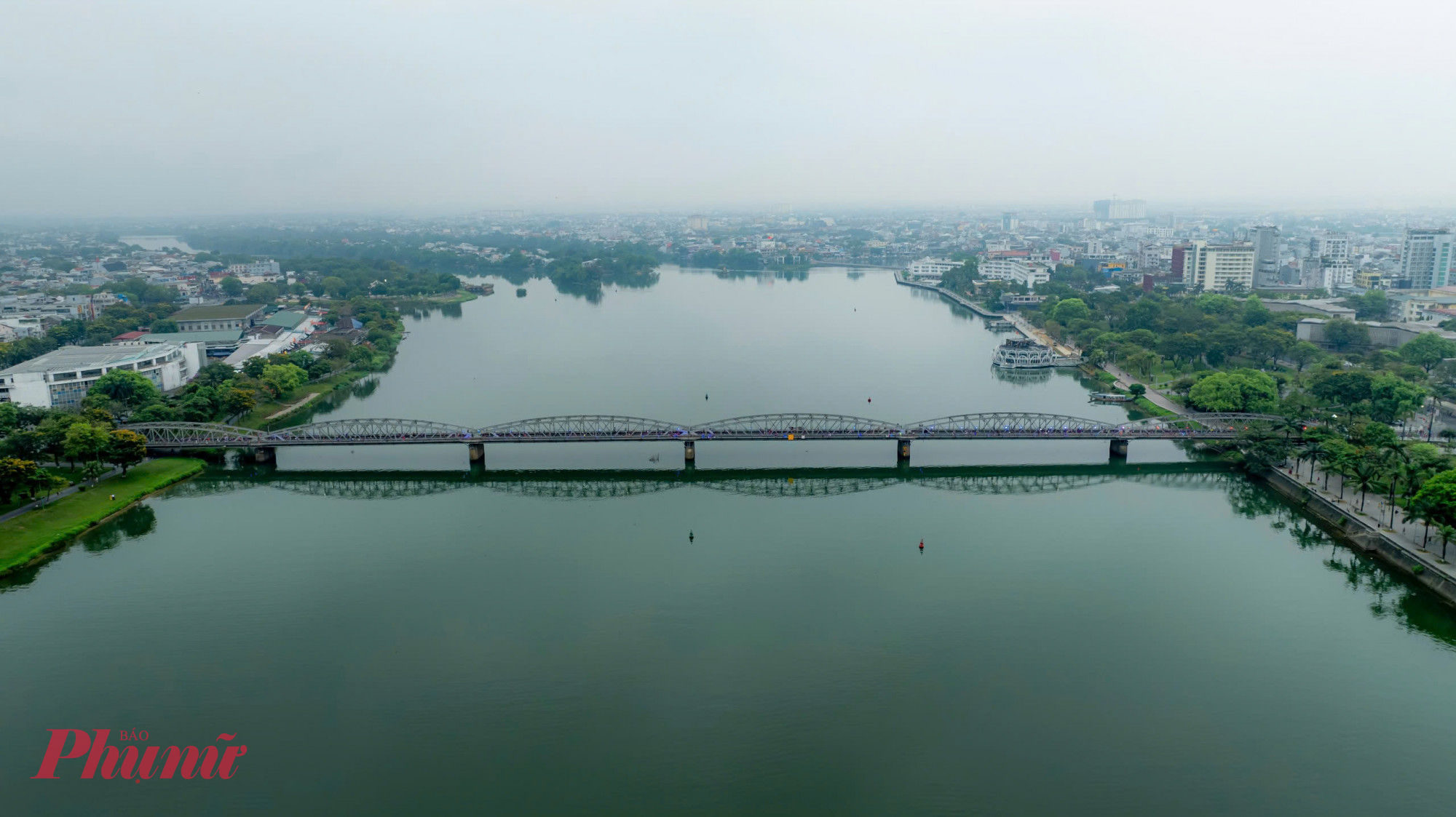 Tổng kinh phí sửa chữa, sơn lại cầu khoảng 9 tỷ đồng